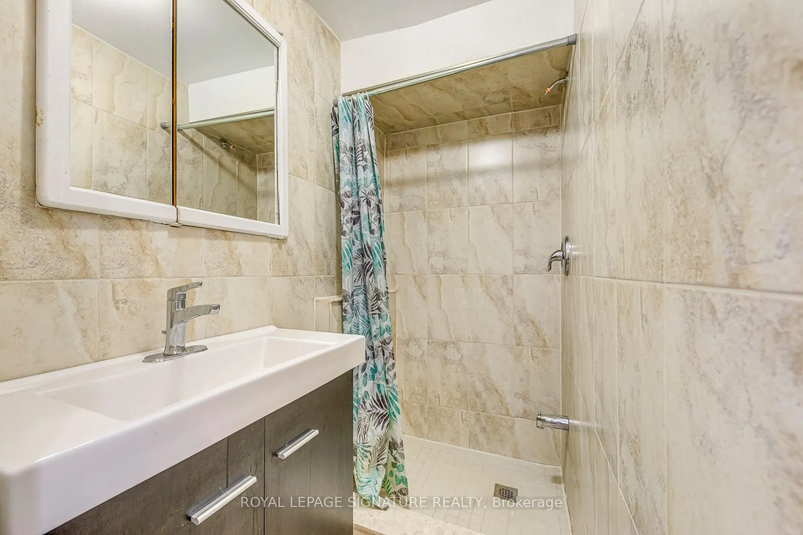 5659 Glen Erin Drive, #71