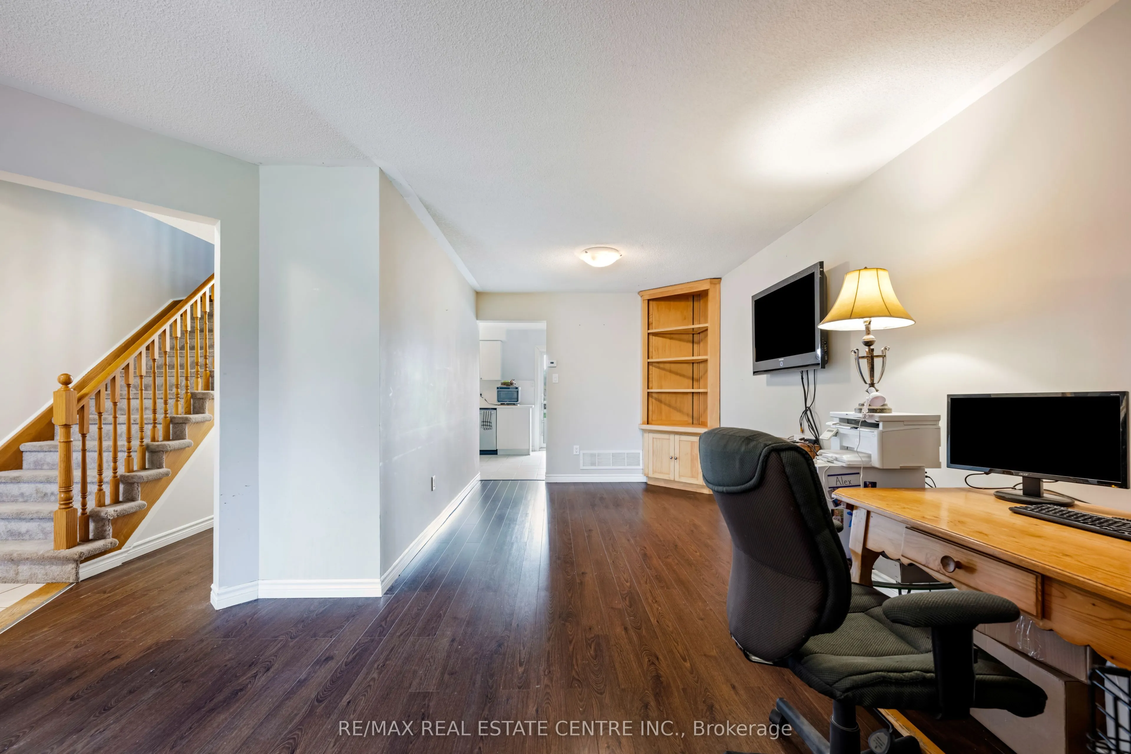 154 Howard Crescent