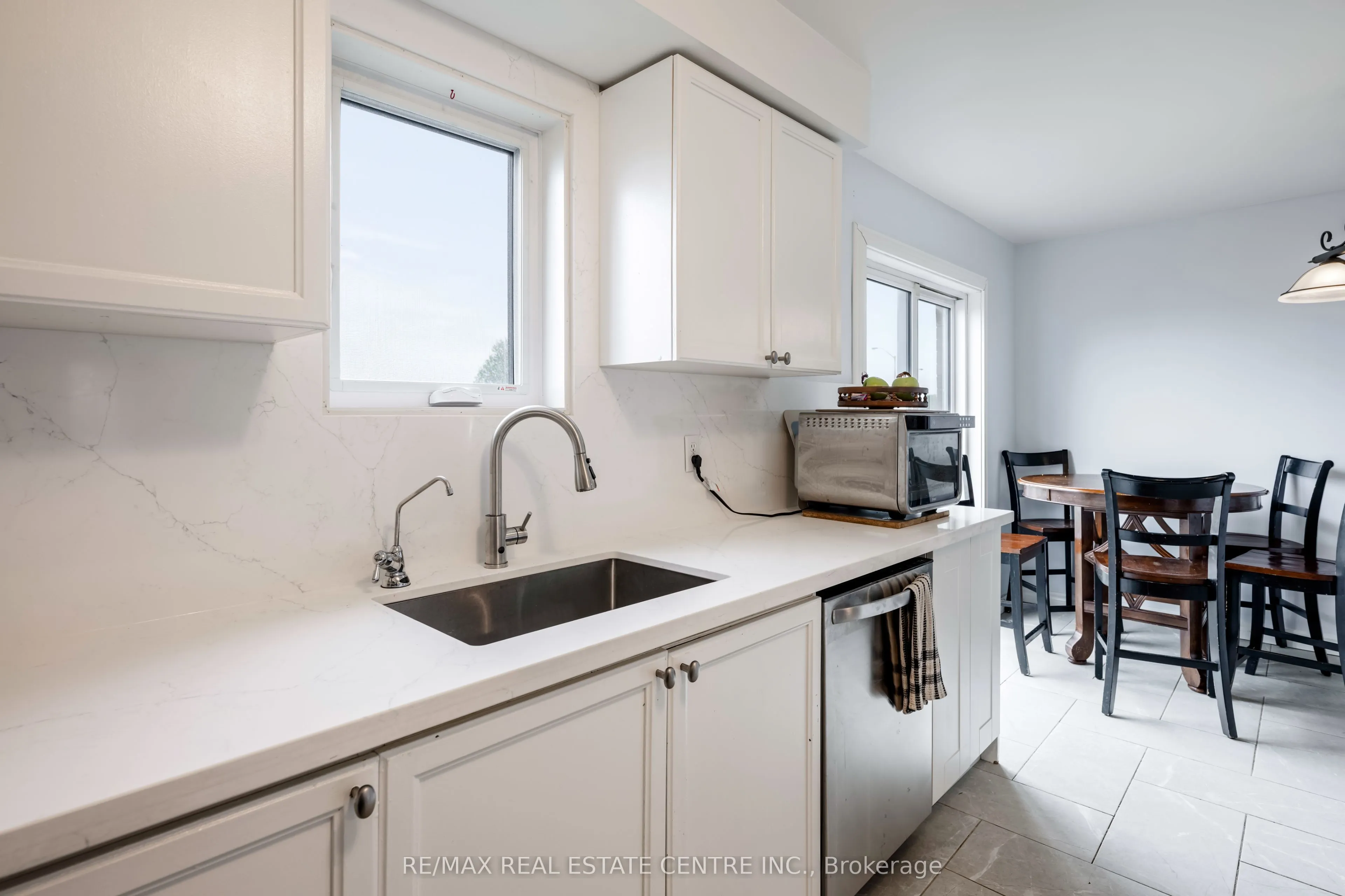 154 Howard Crescent
