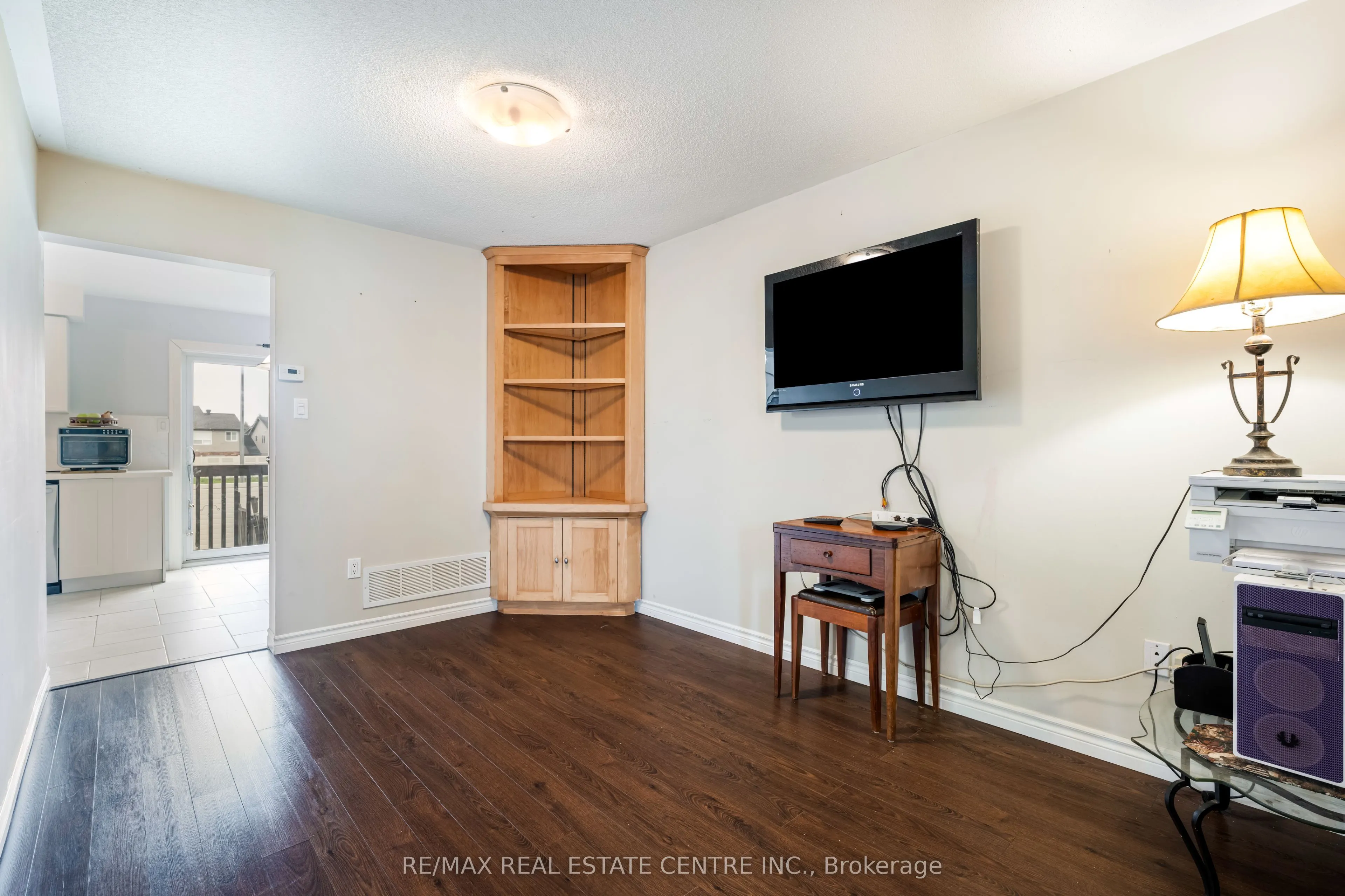 154 Howard Crescent