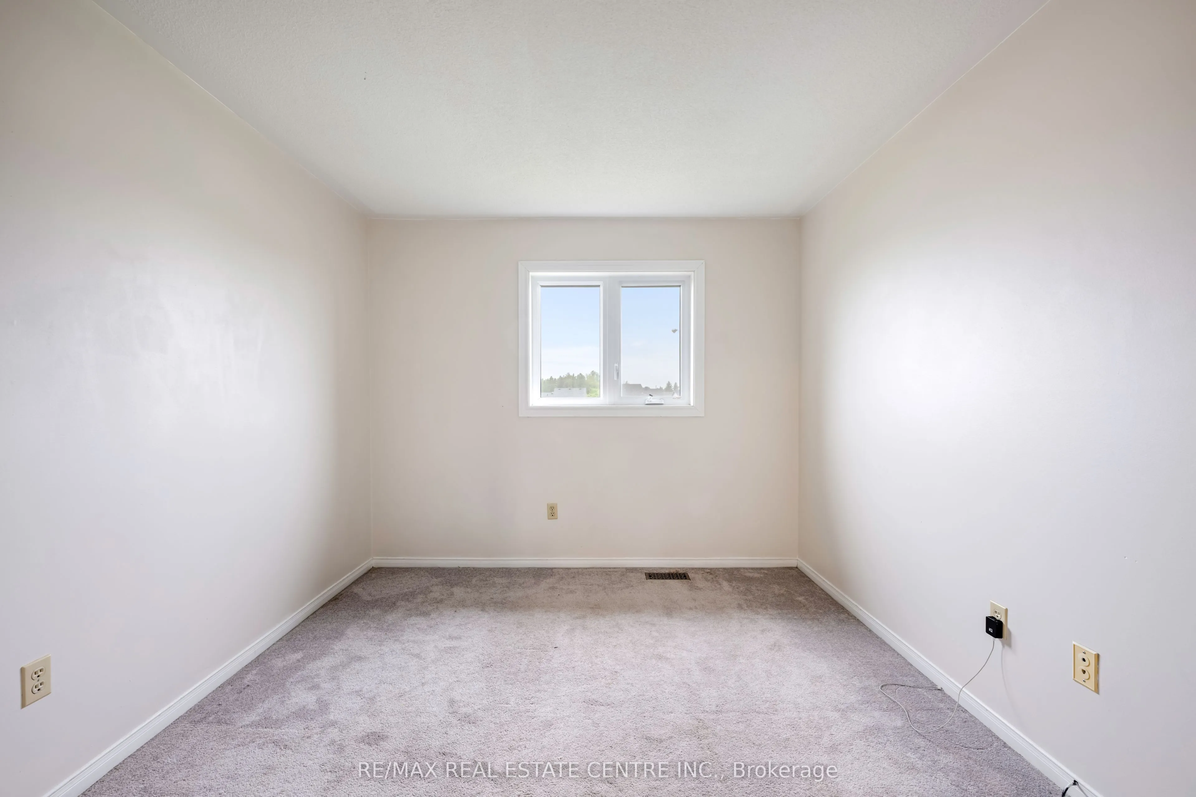 154 Howard Crescent