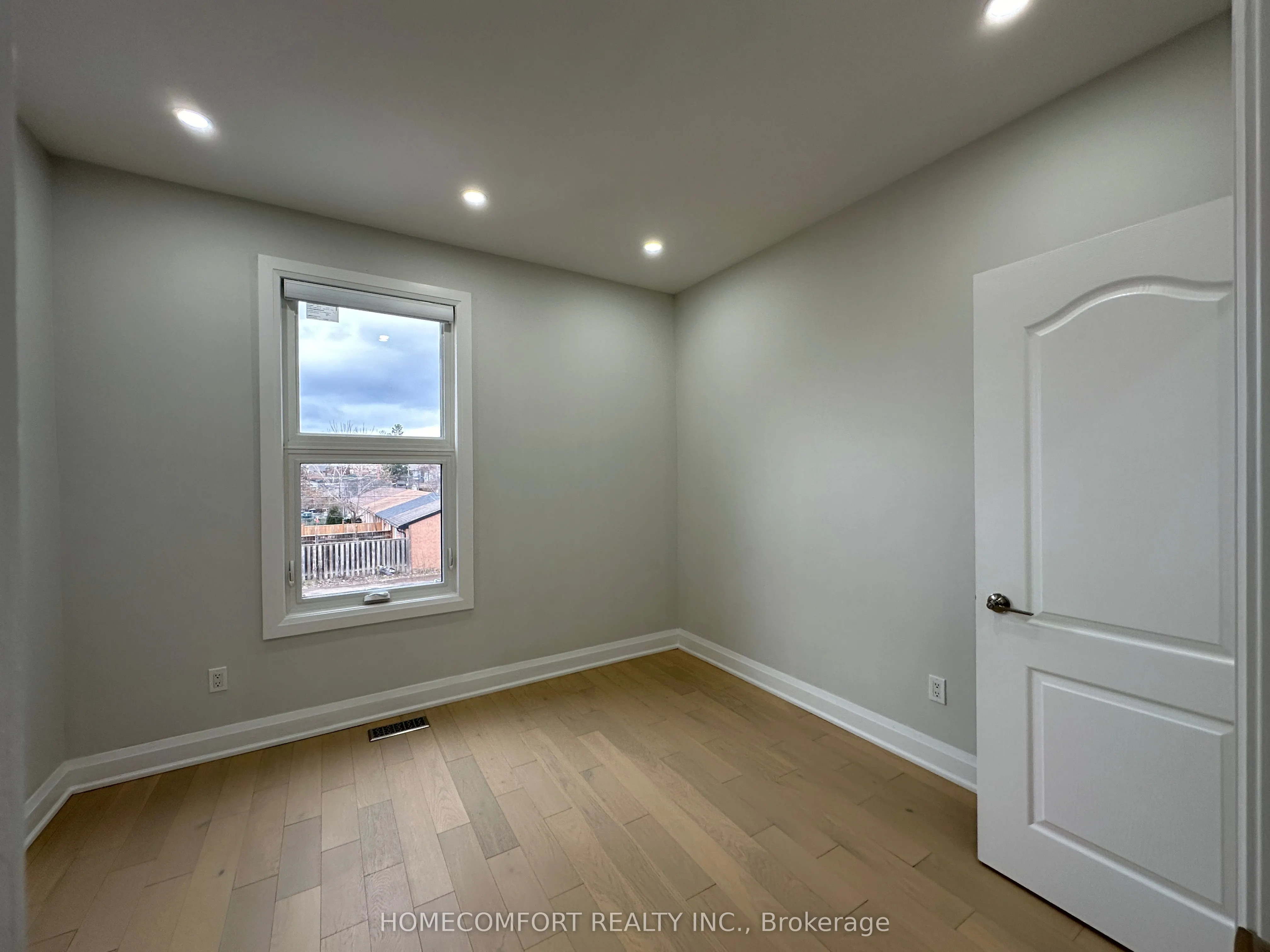 211 Osler Street #Upper