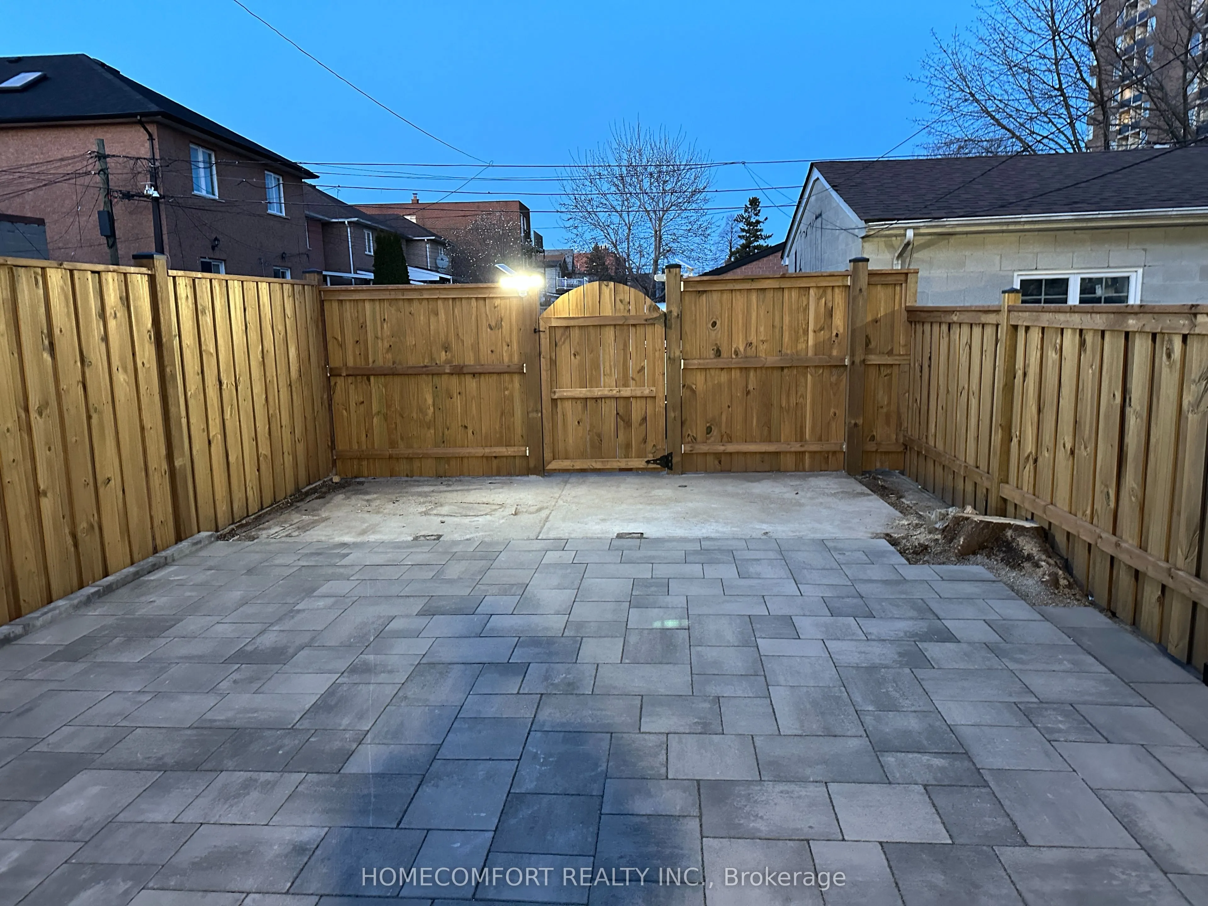 211 Osler Street #Upper