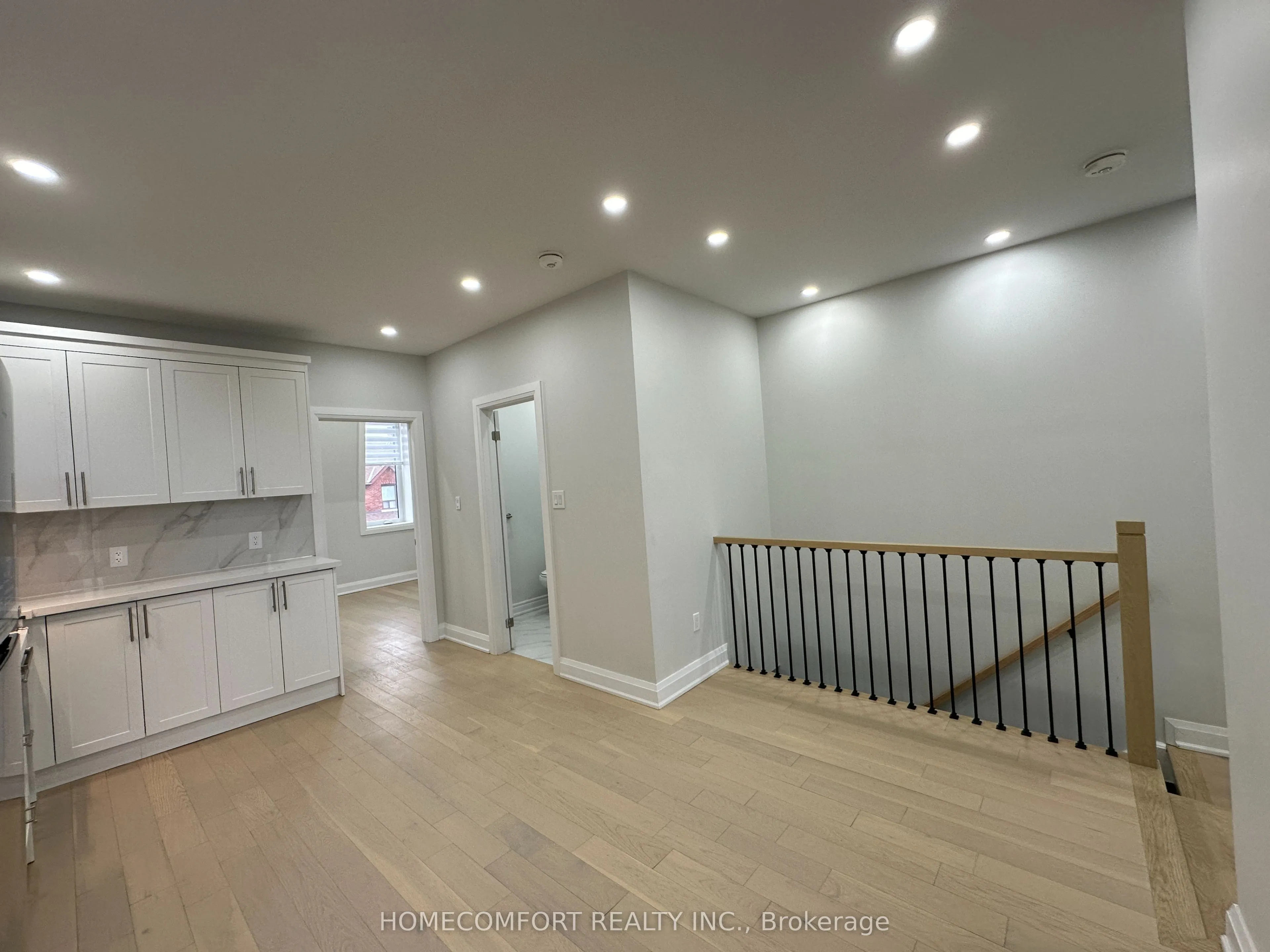 211 Osler Street #Upper