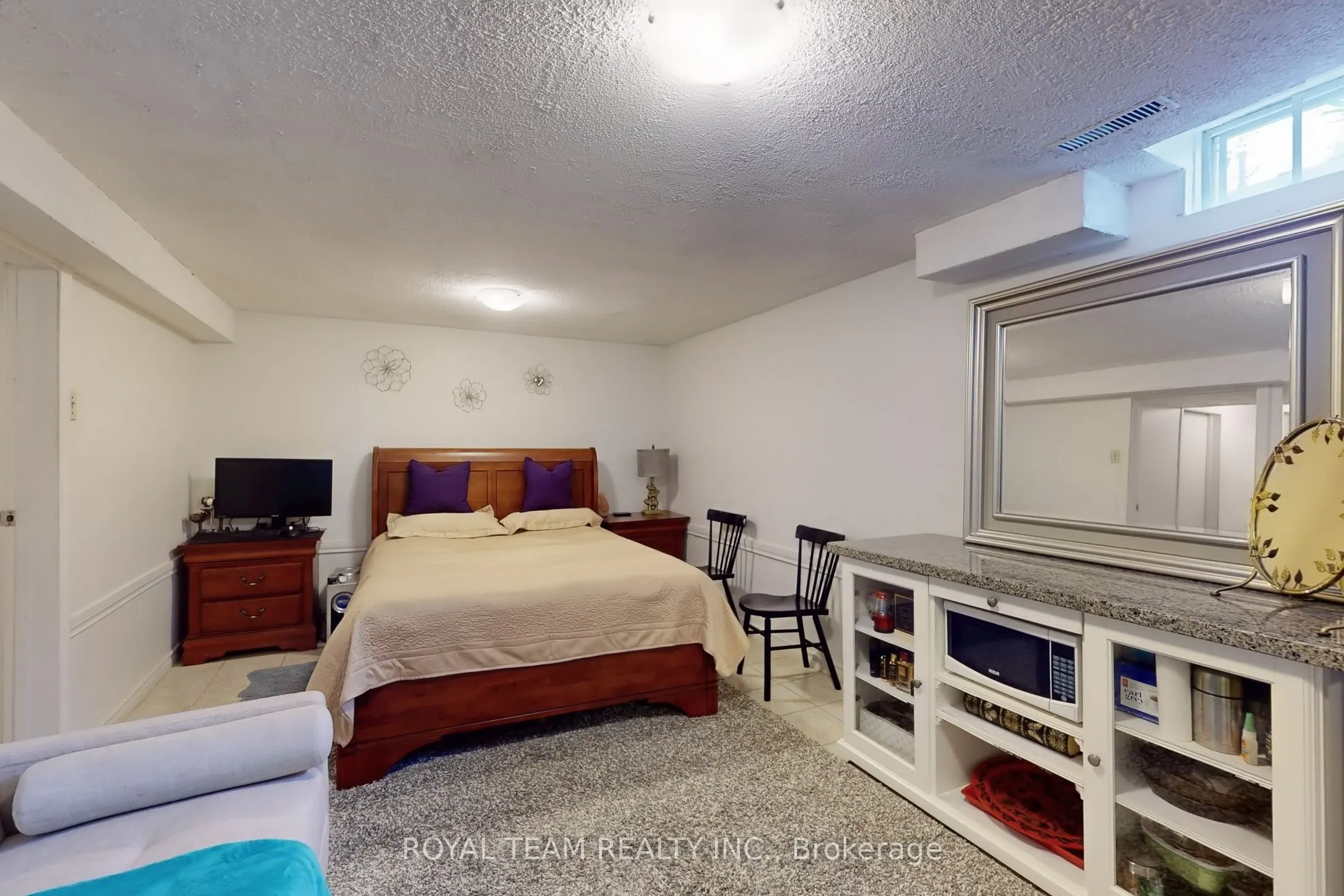 1050 Shawnmarr Road, #92