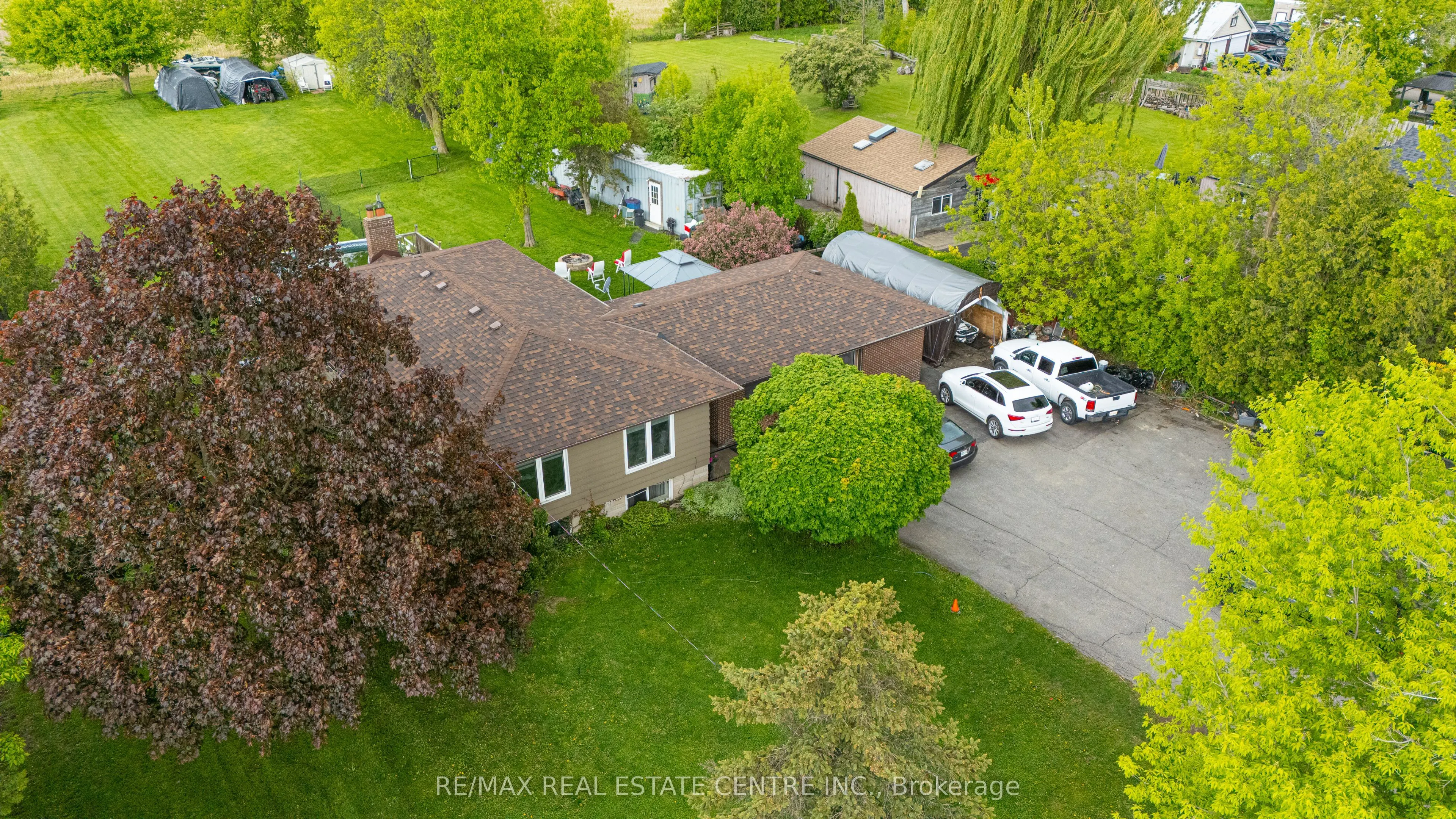 8136 Hornby Road