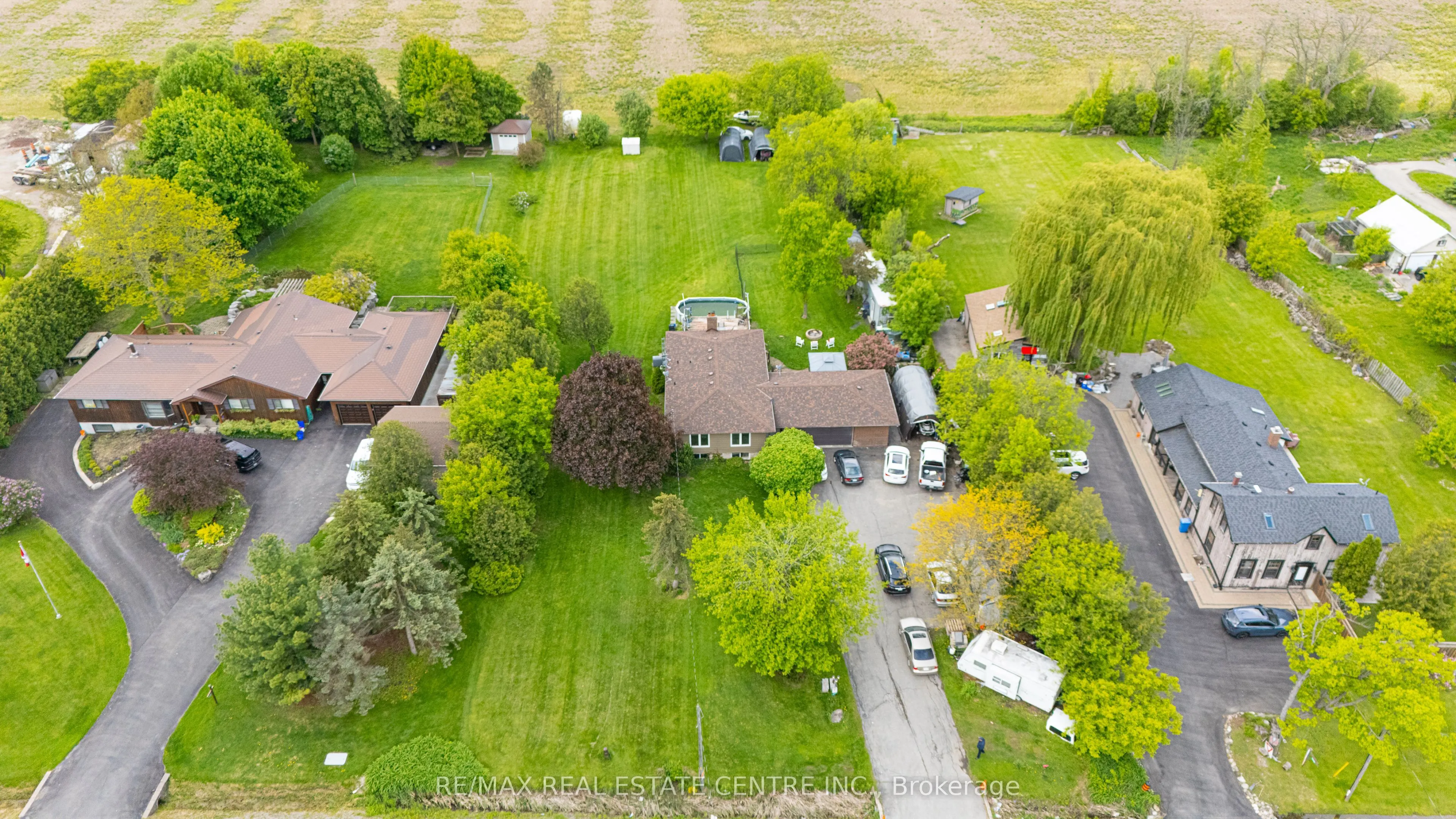 8136 Hornby Road