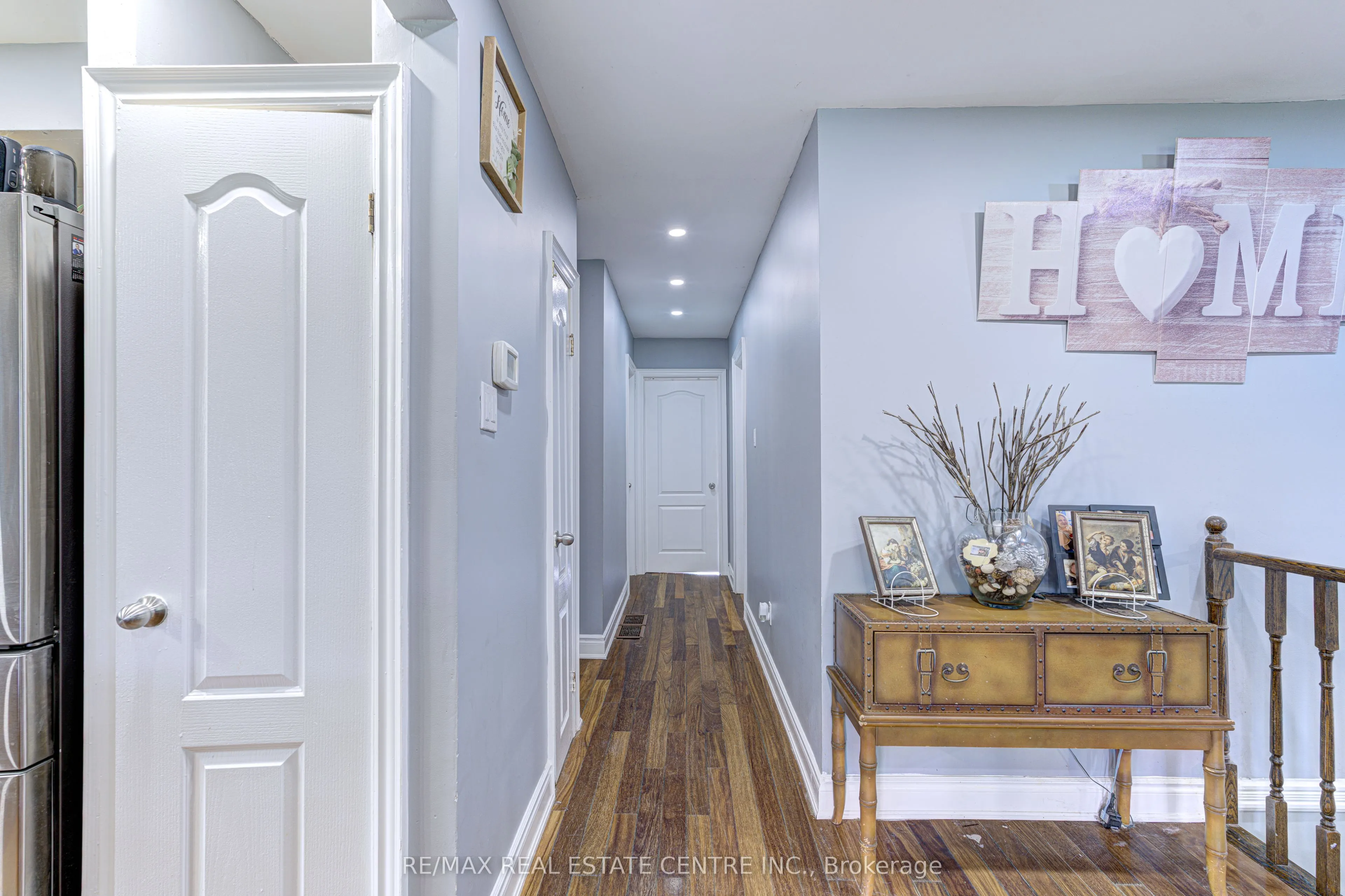 8136 Hornby Road