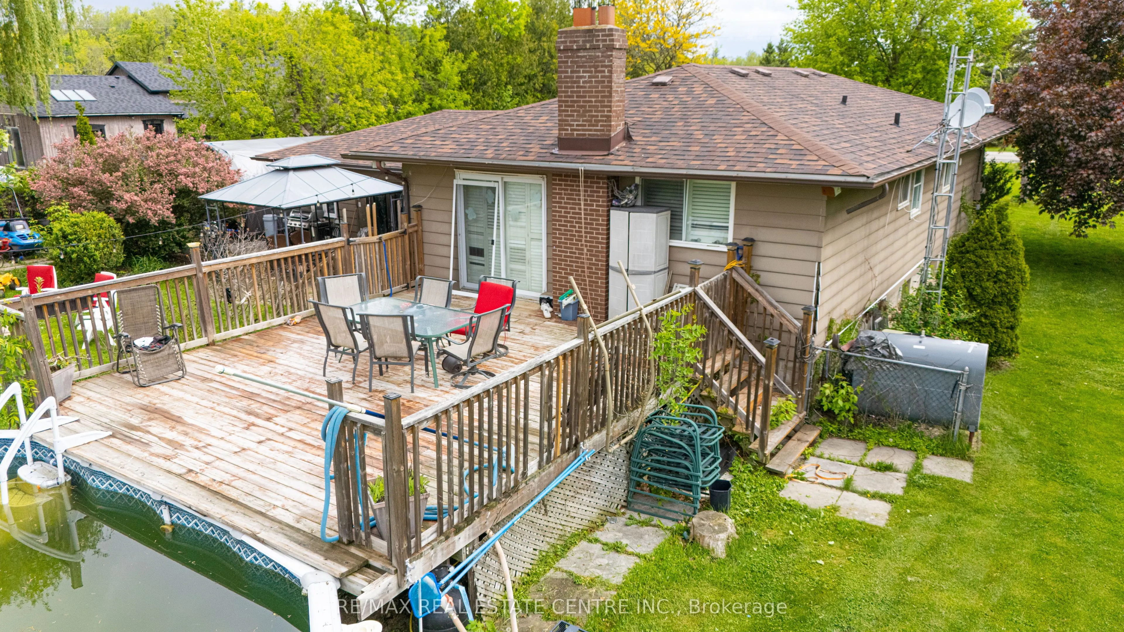 8136 Hornby Road