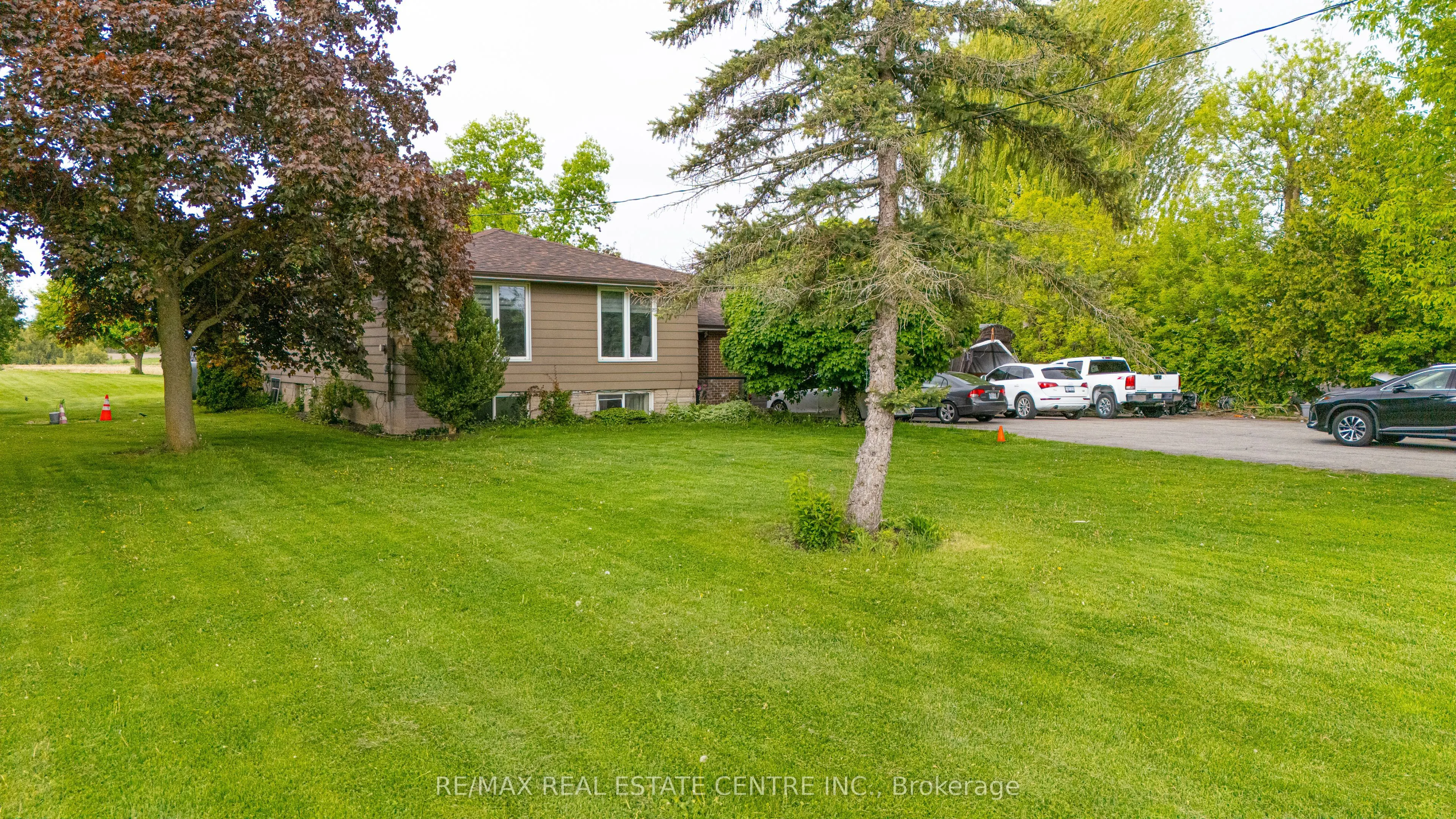 8136 Hornby Road