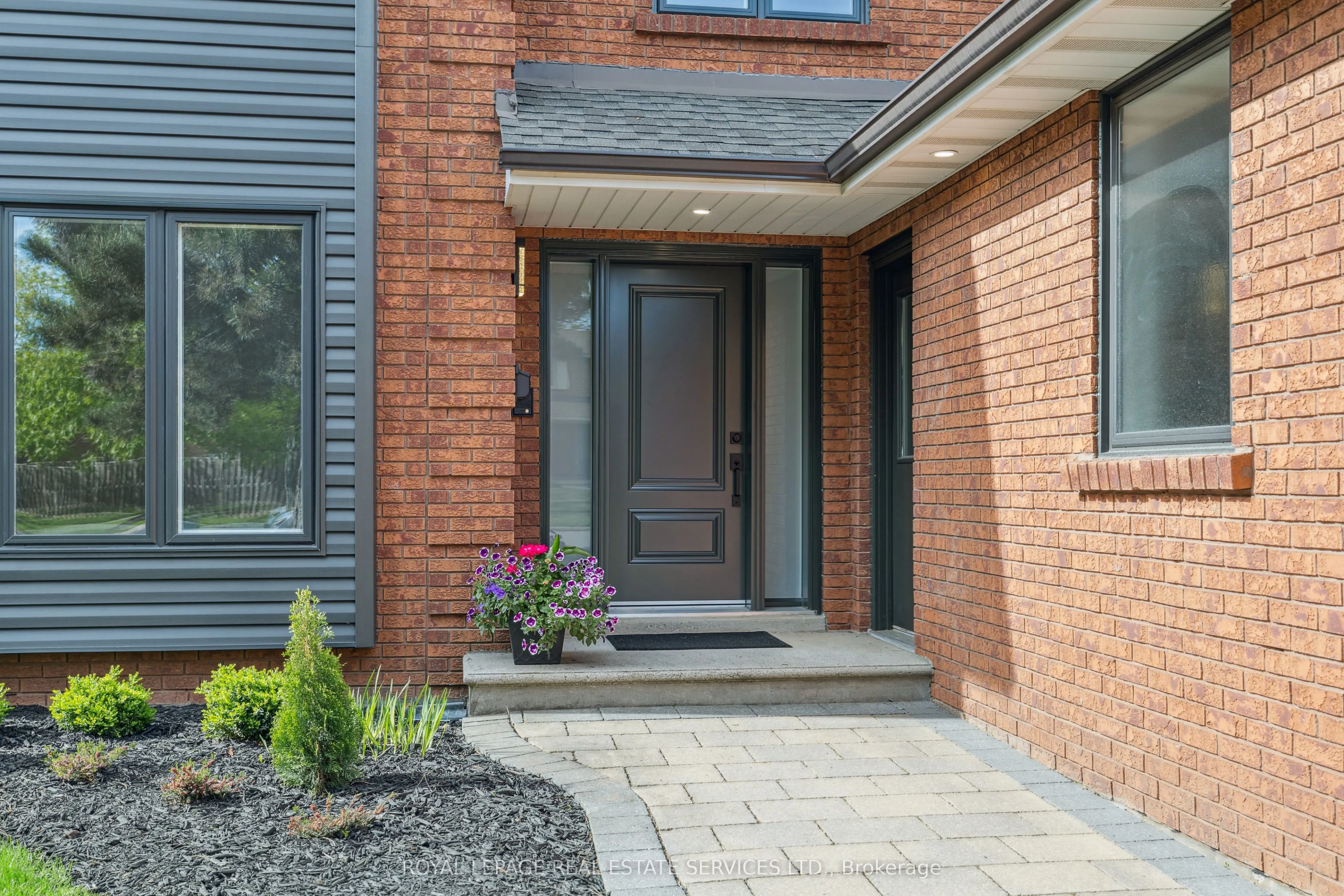 1379 Golden Meadow Trail