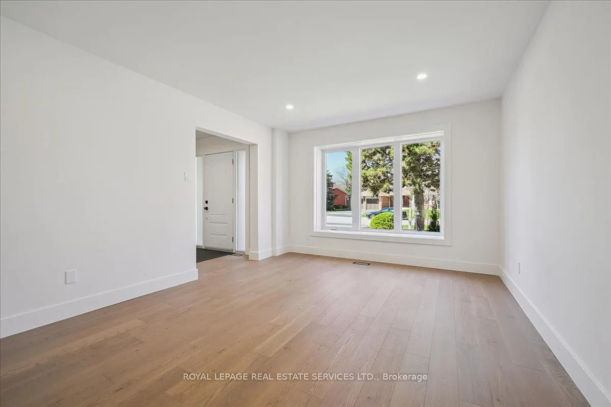 1379 Golden Meadow Trail