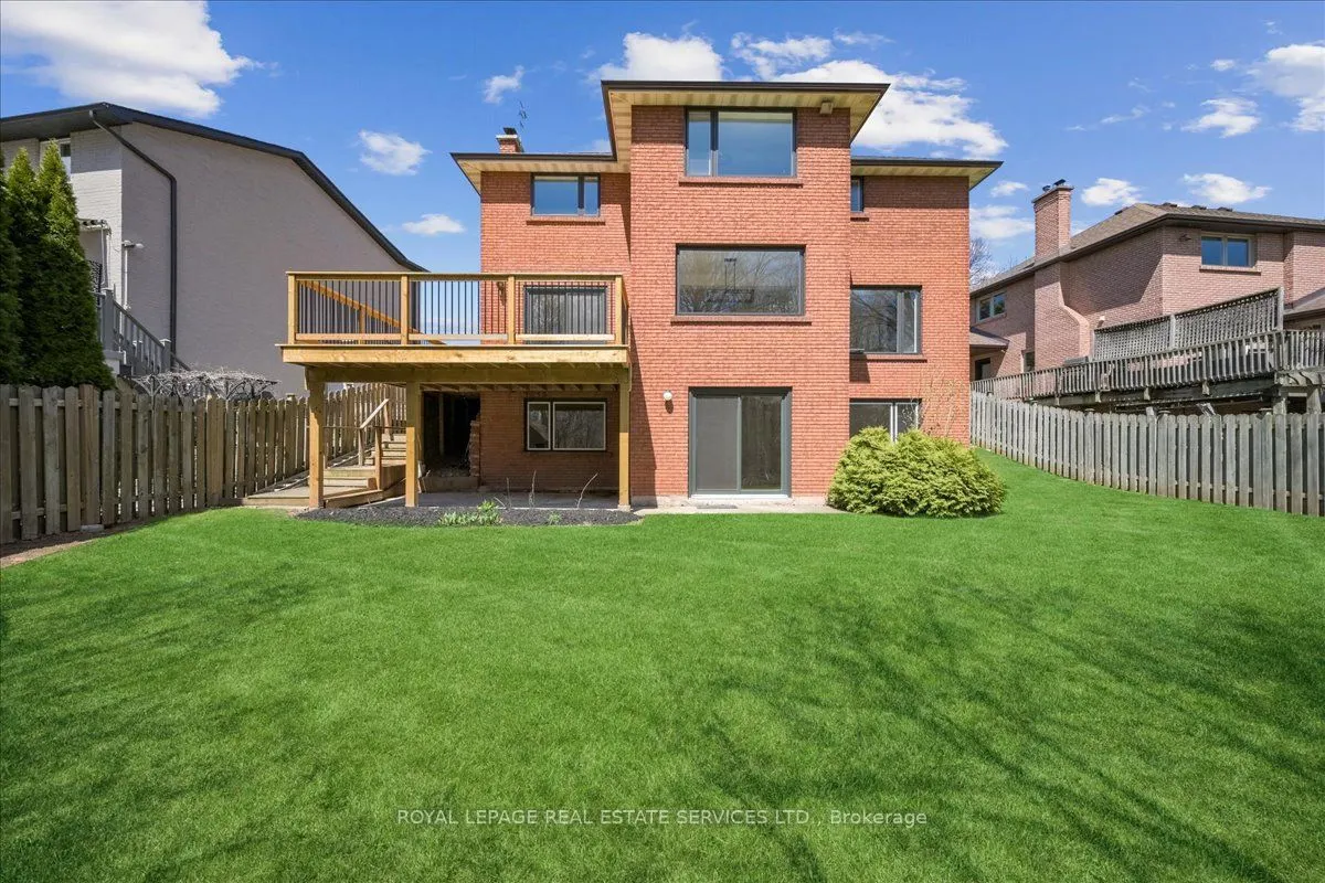 1379 Golden Meadow Trail
