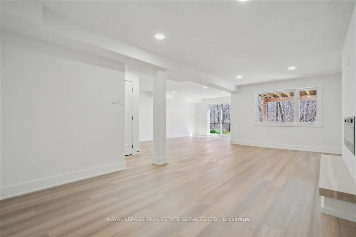 1379 Golden Meadow Trail