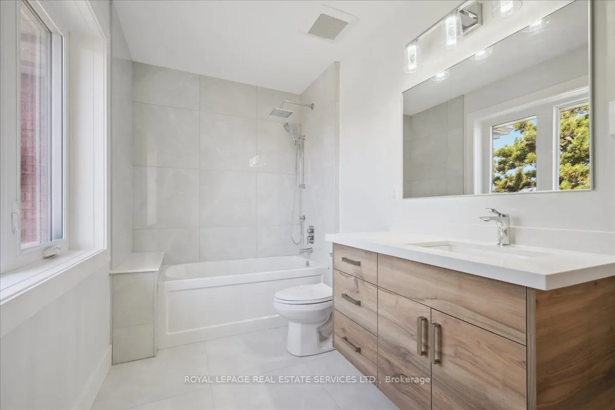 1379 Golden Meadow Trail