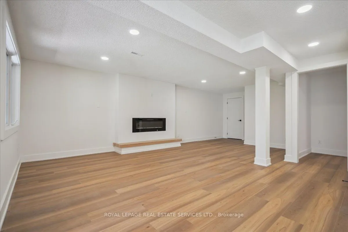 1379 Golden Meadow Trail