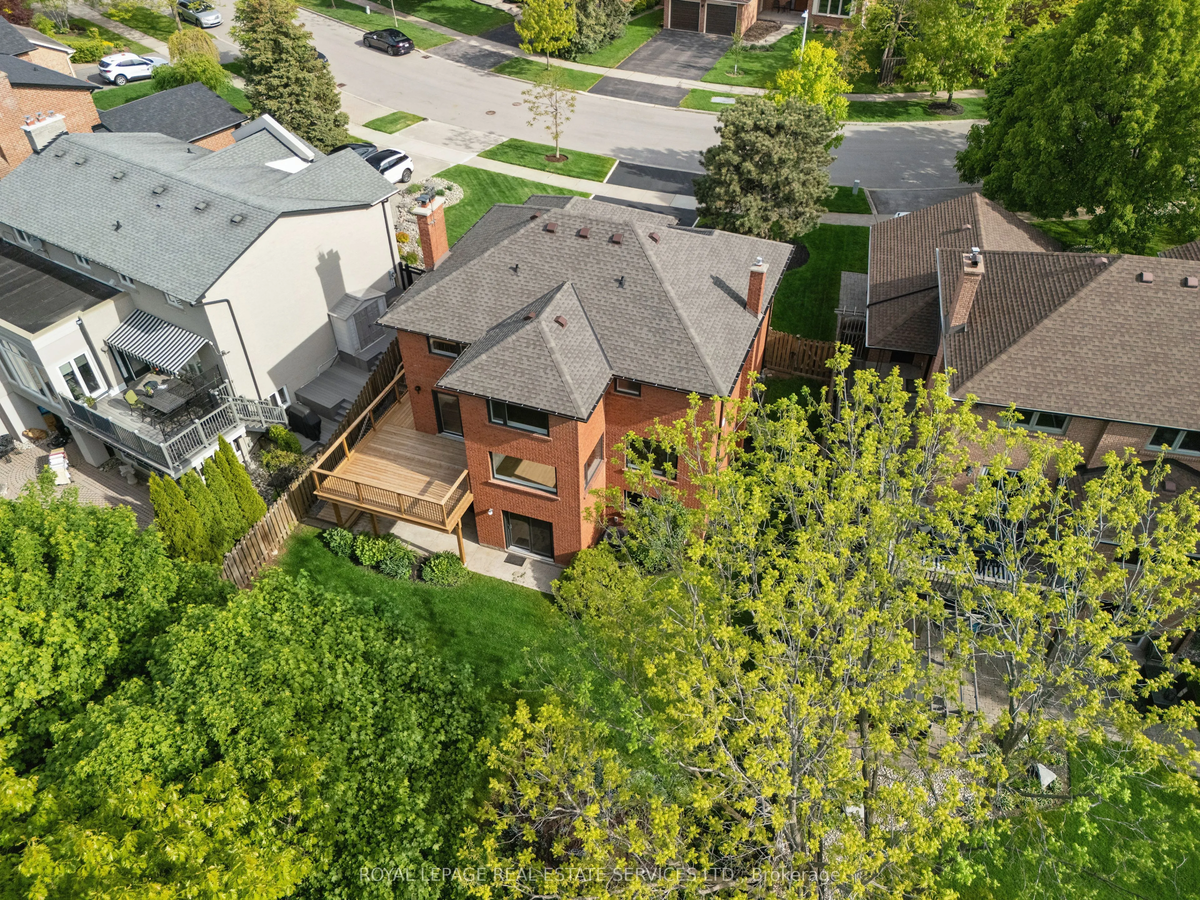 1379 Golden Meadow Trail