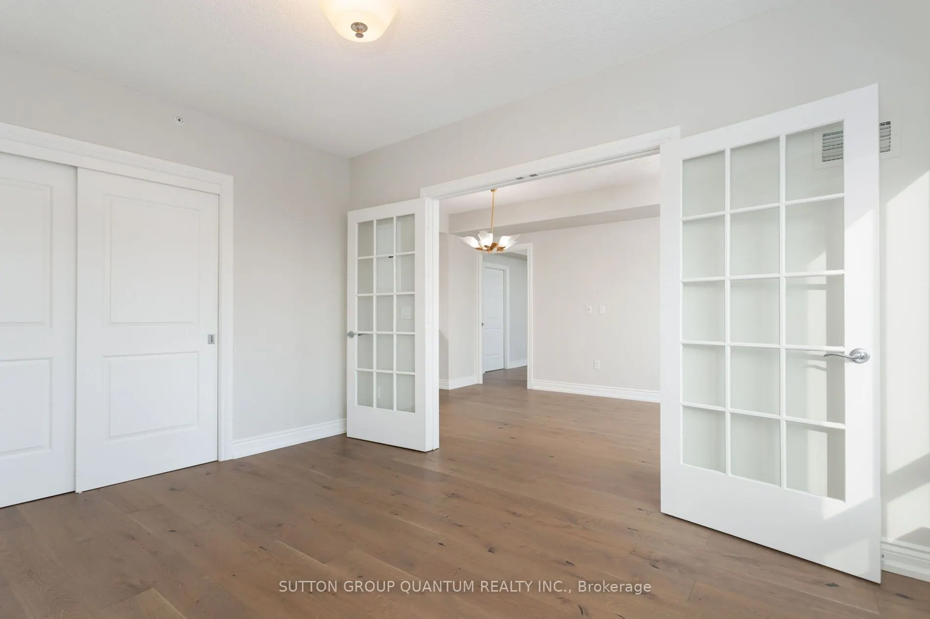 1665 The Collegeway, #1607