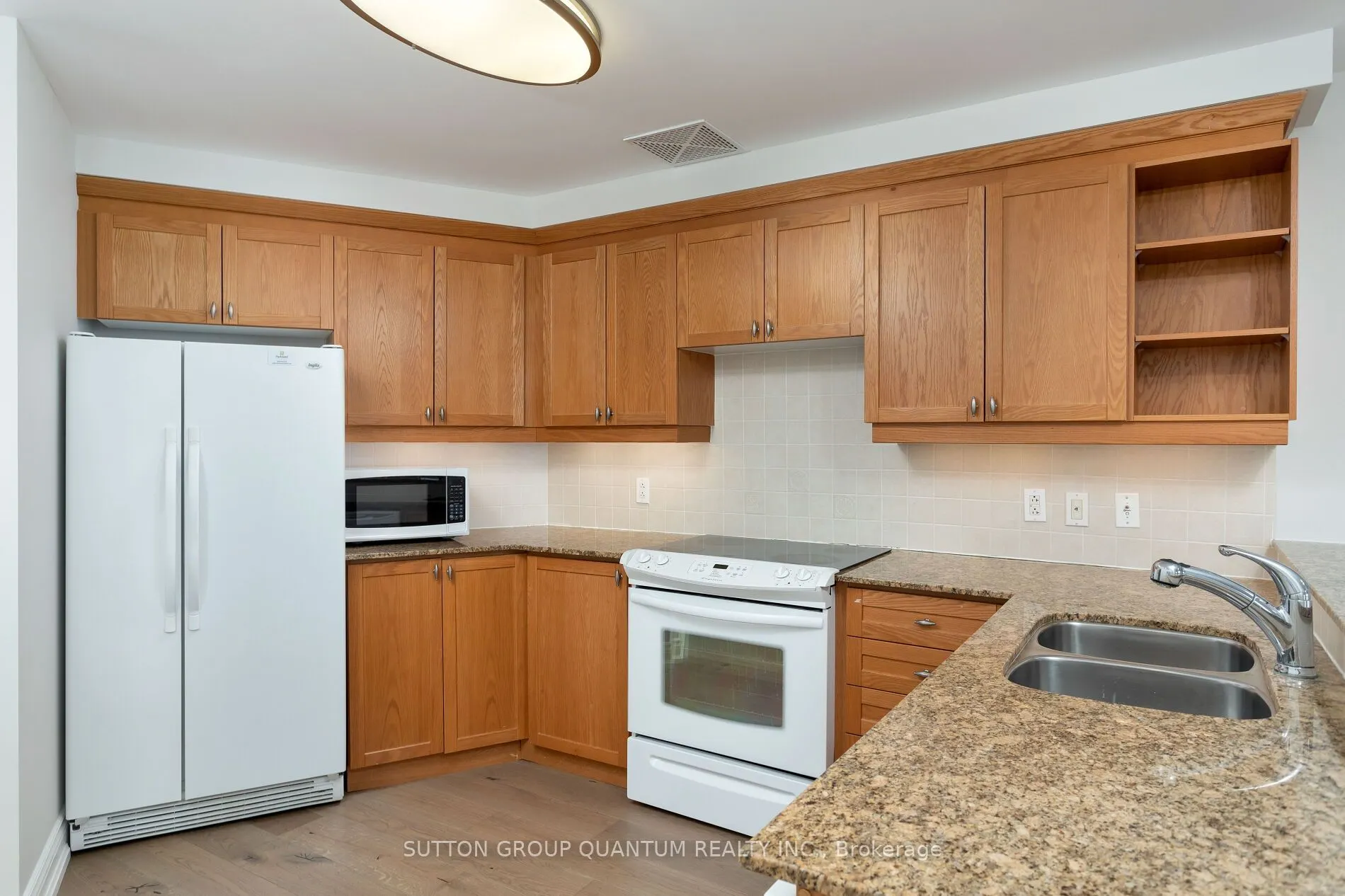 1665 The Collegeway, #1607