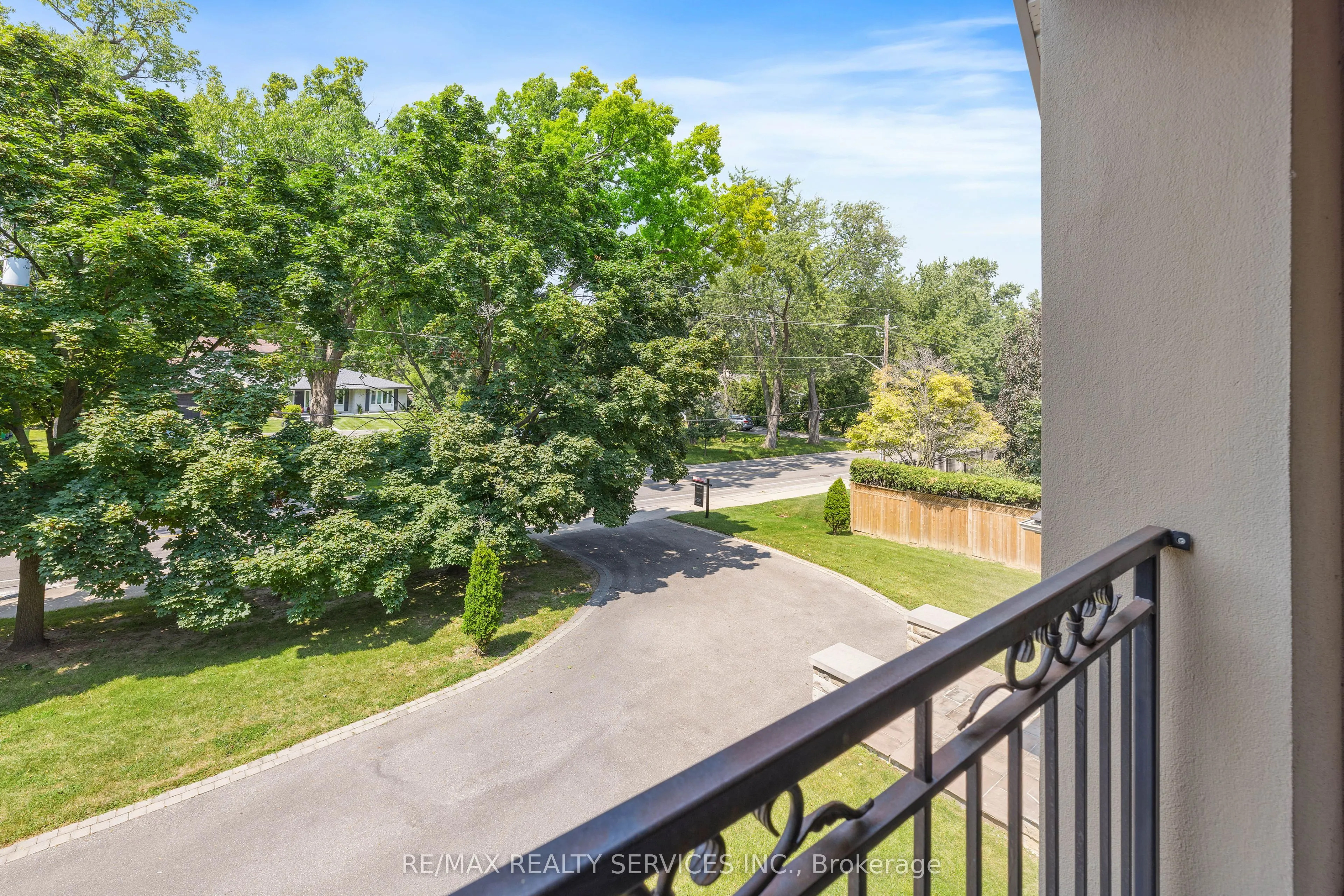 2454 Mississauga Road