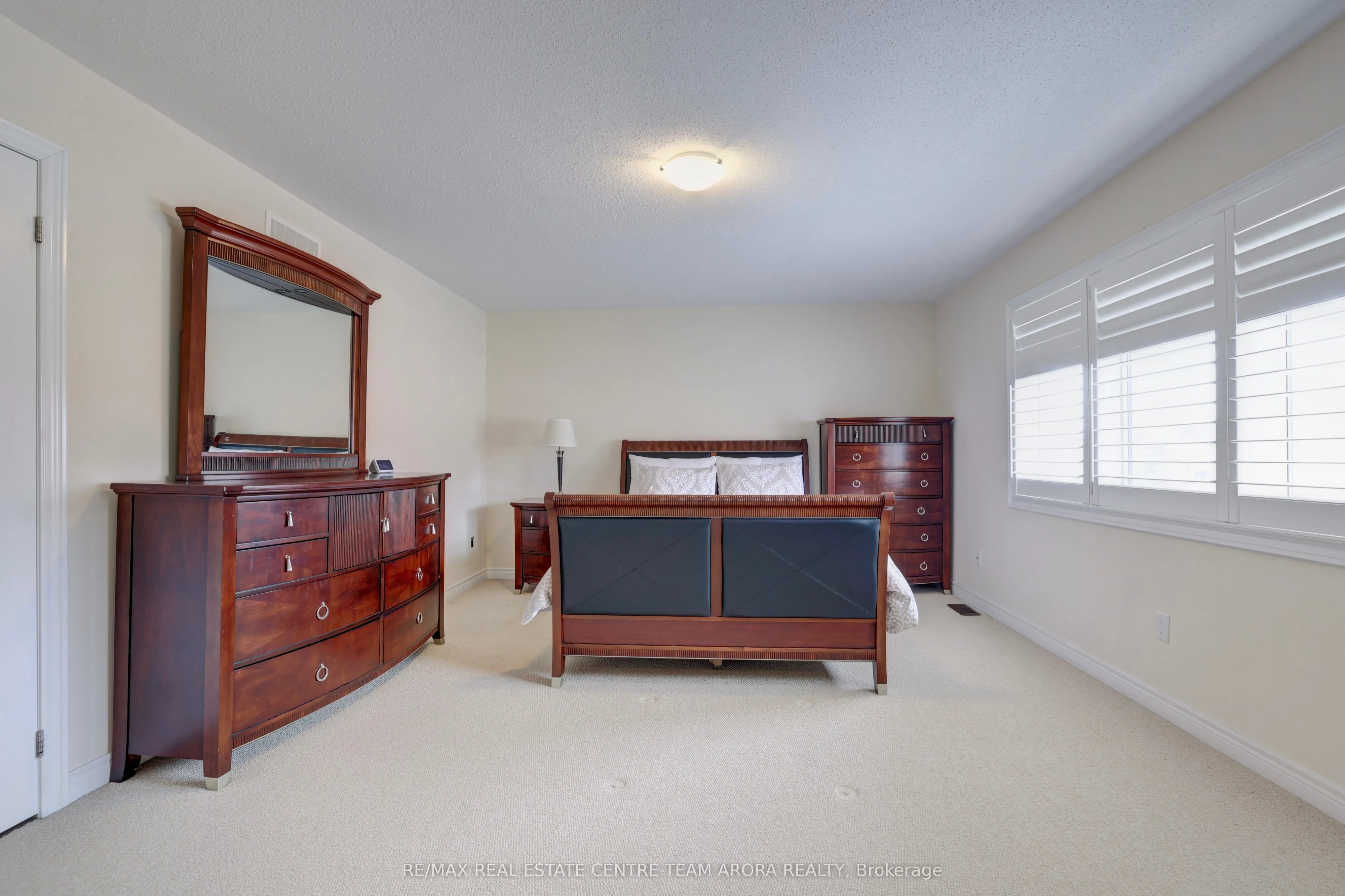 33 Alamosa Court