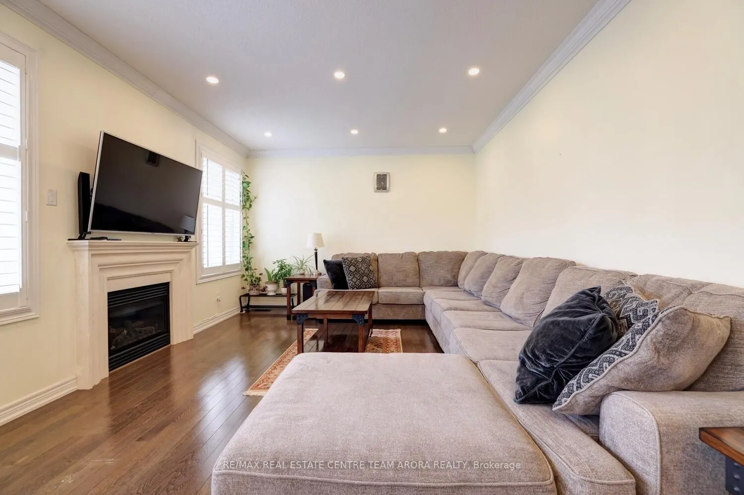 33 Alamosa Court