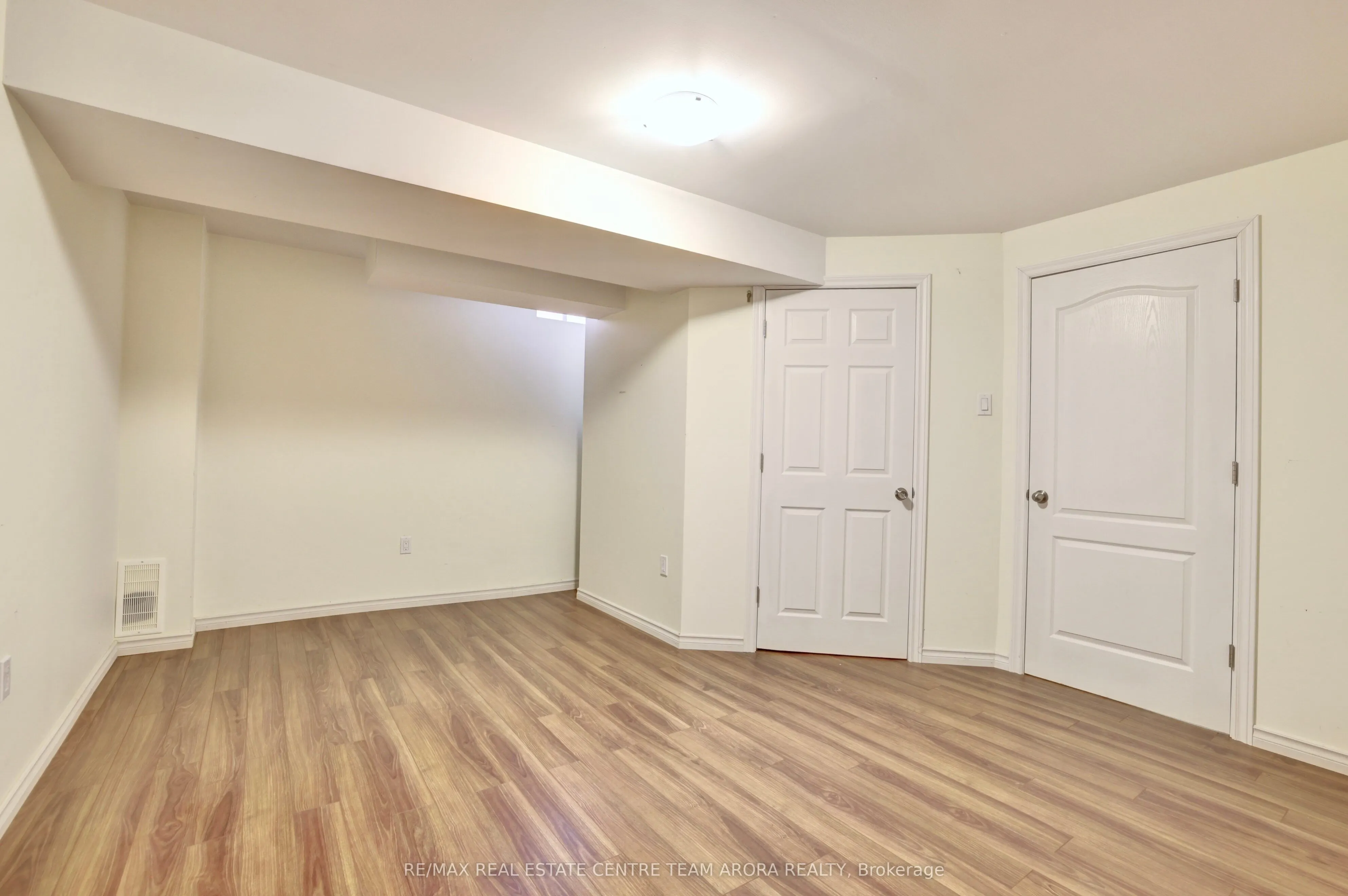 33 Alamosa Court