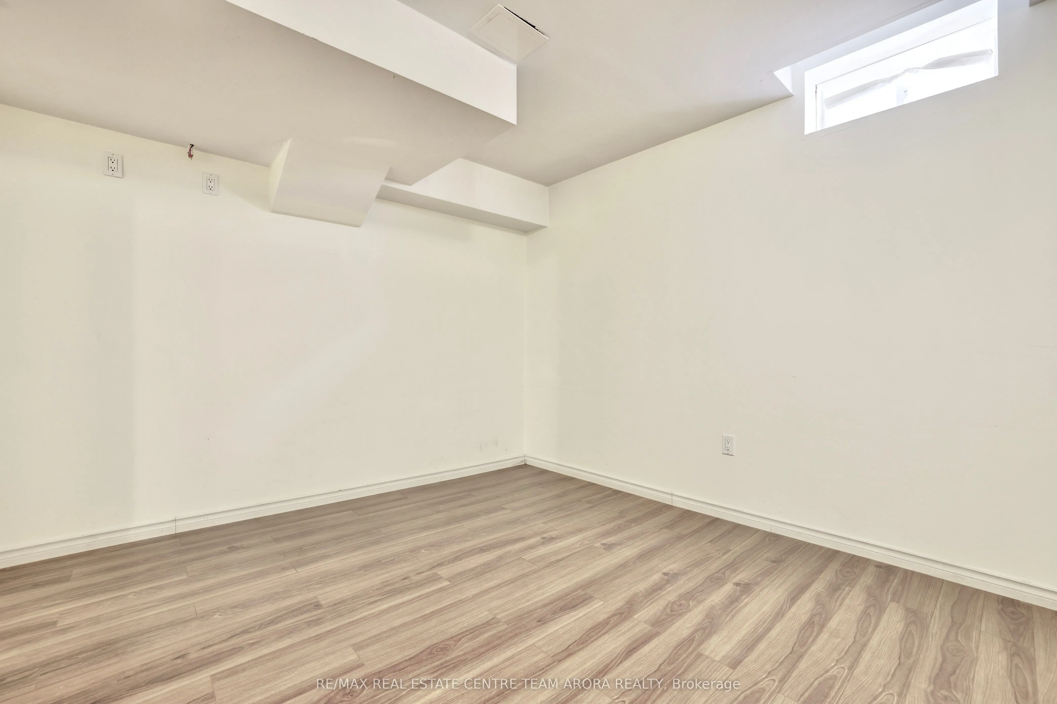 33 Alamosa Court