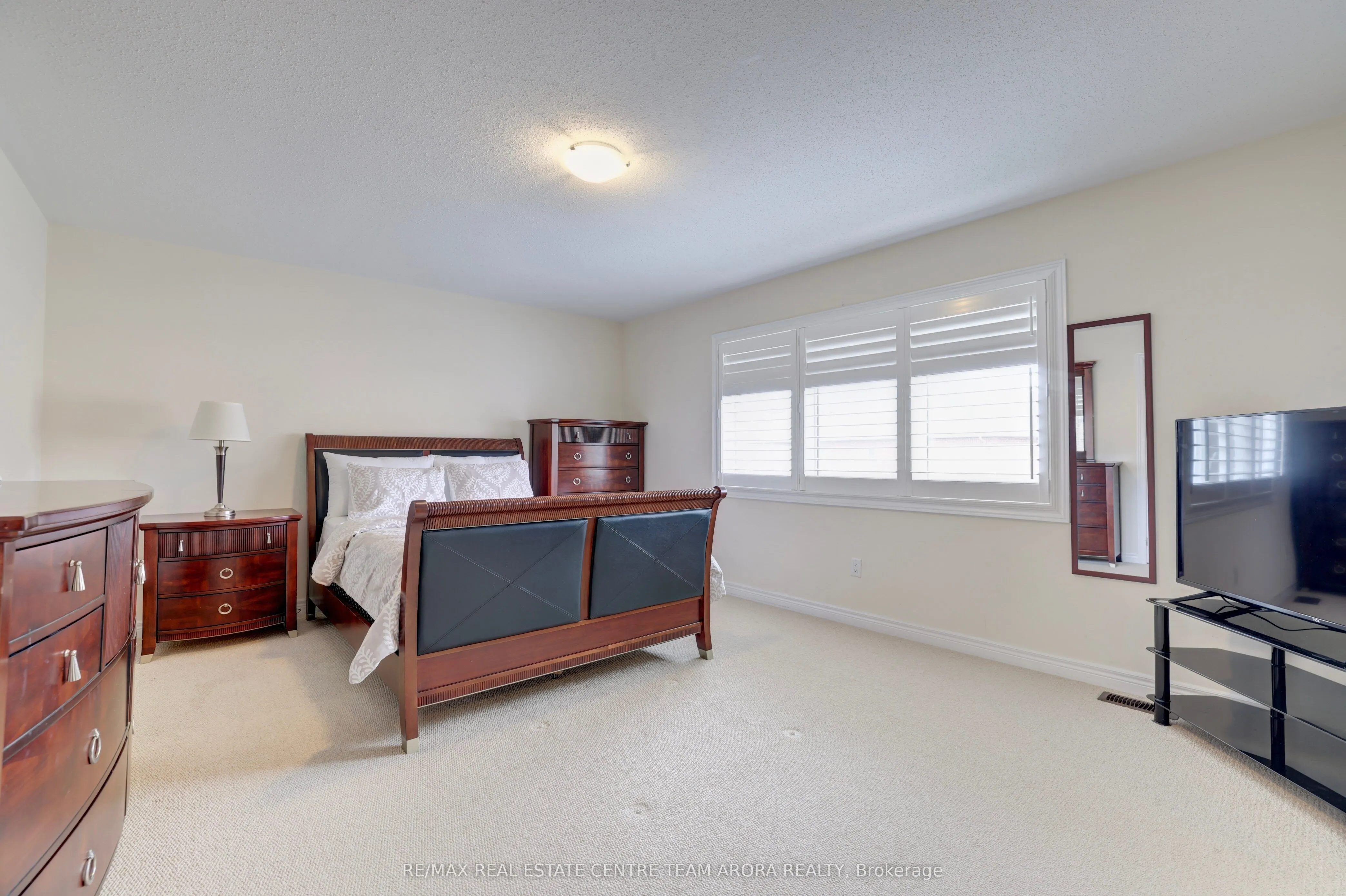 33 Alamosa Court