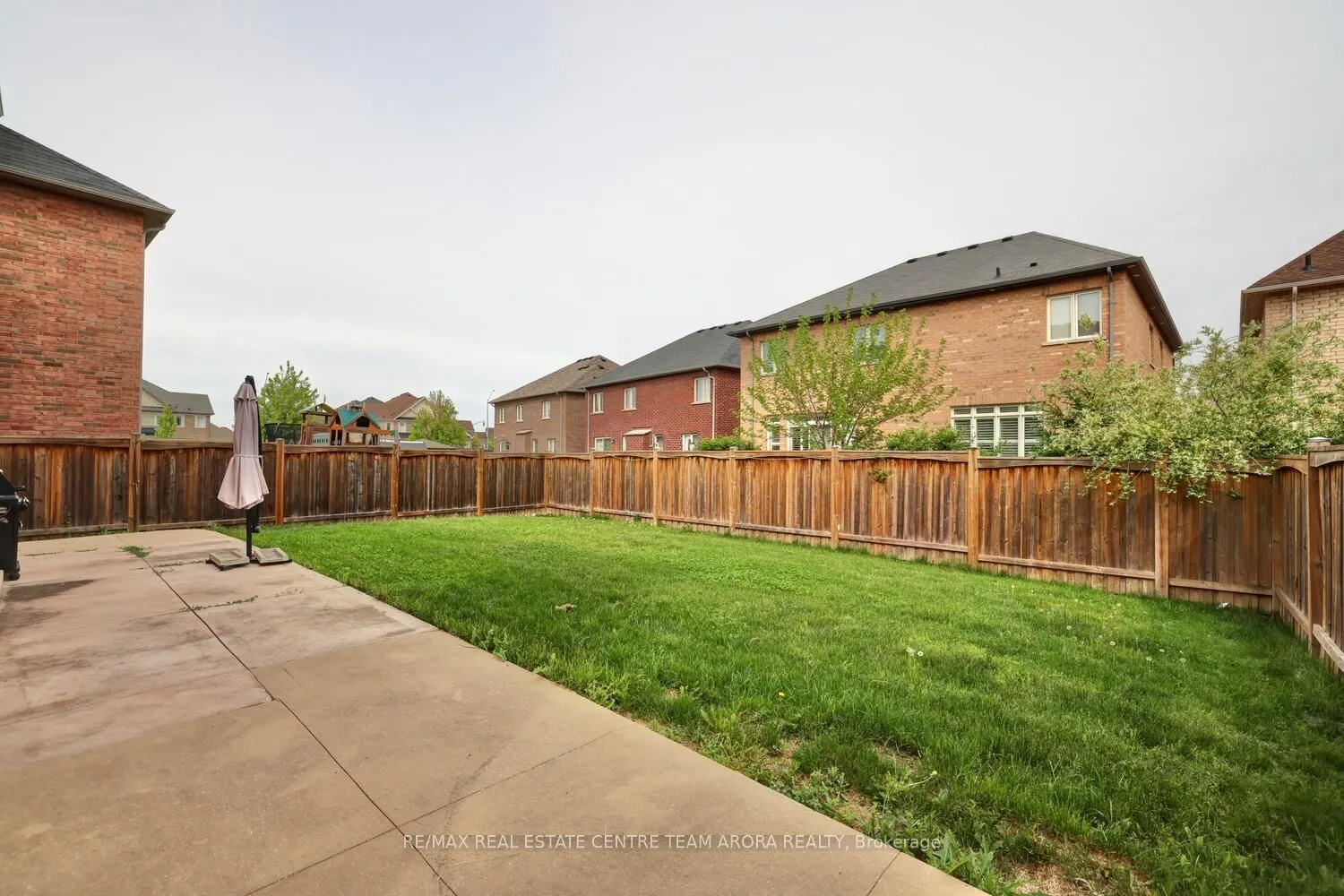 33 Alamosa Court