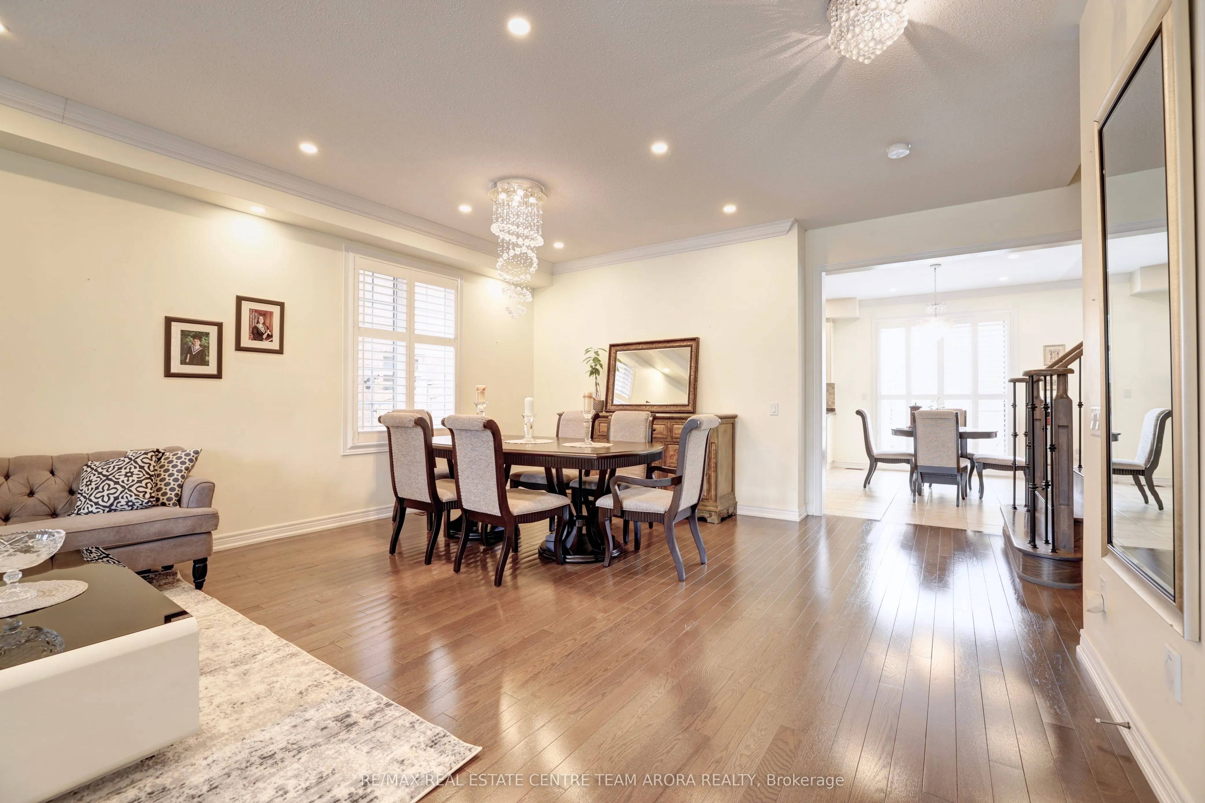 33 Alamosa Court