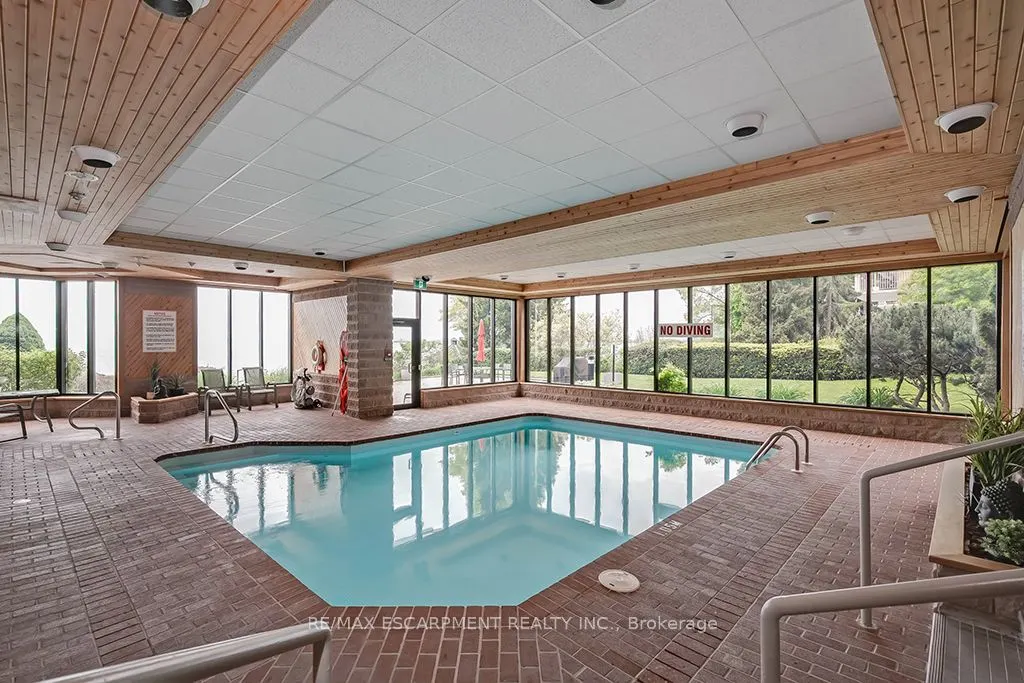 2220 Lakeshore Road, #23