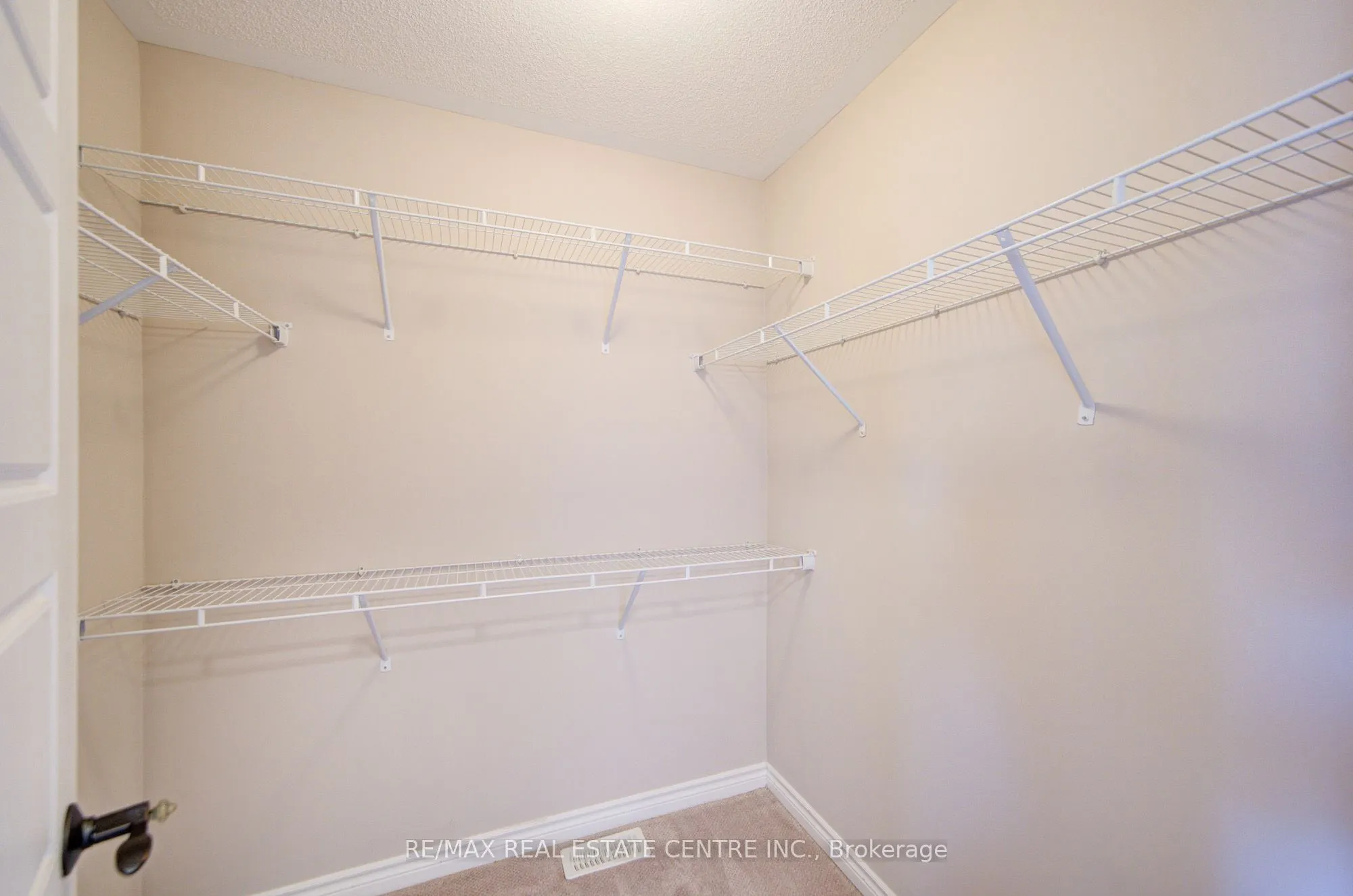 240 Chilver Heights