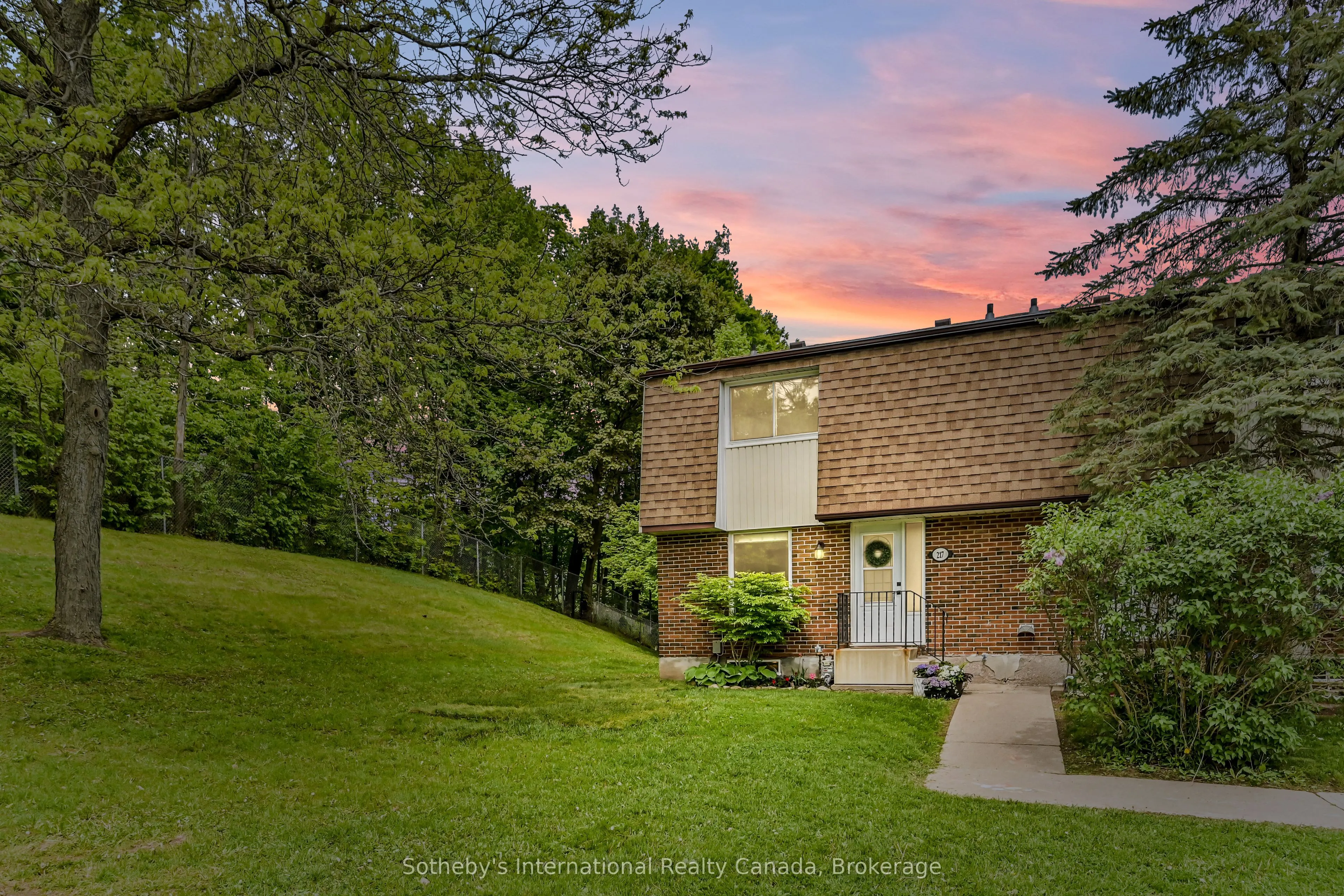 217 Kingham Road, #33
