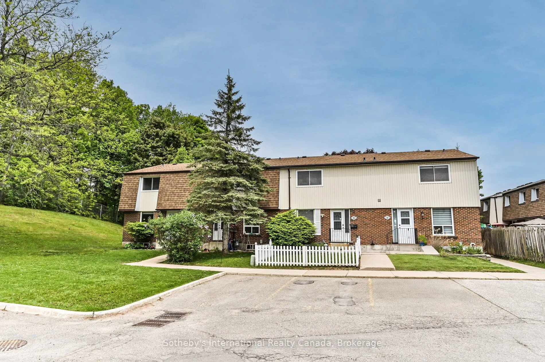 217 Kingham Road, #33