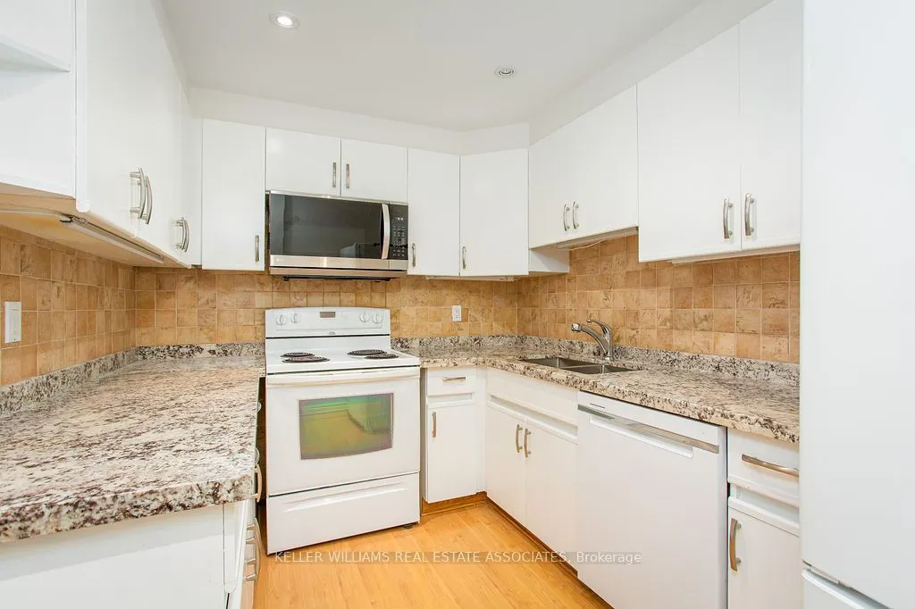 102 Bronte Road, #315