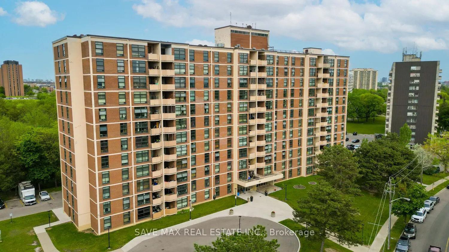 335 Driftwood Avenue, #610