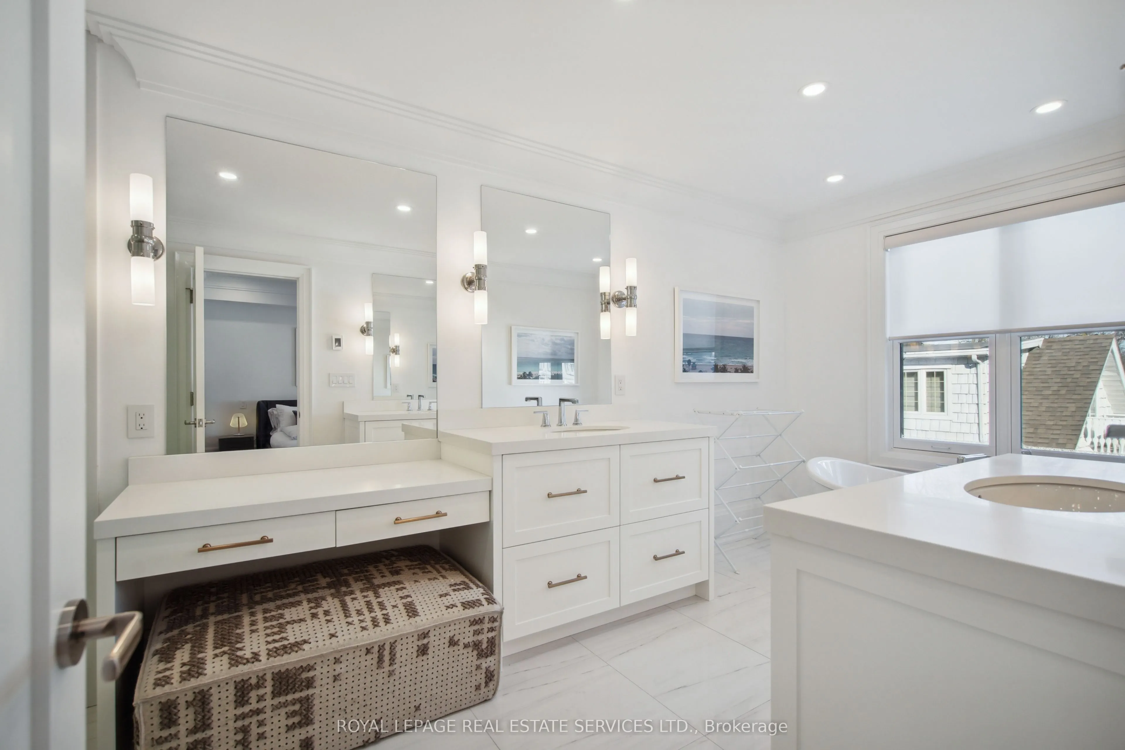 336 Robinson Street, #2