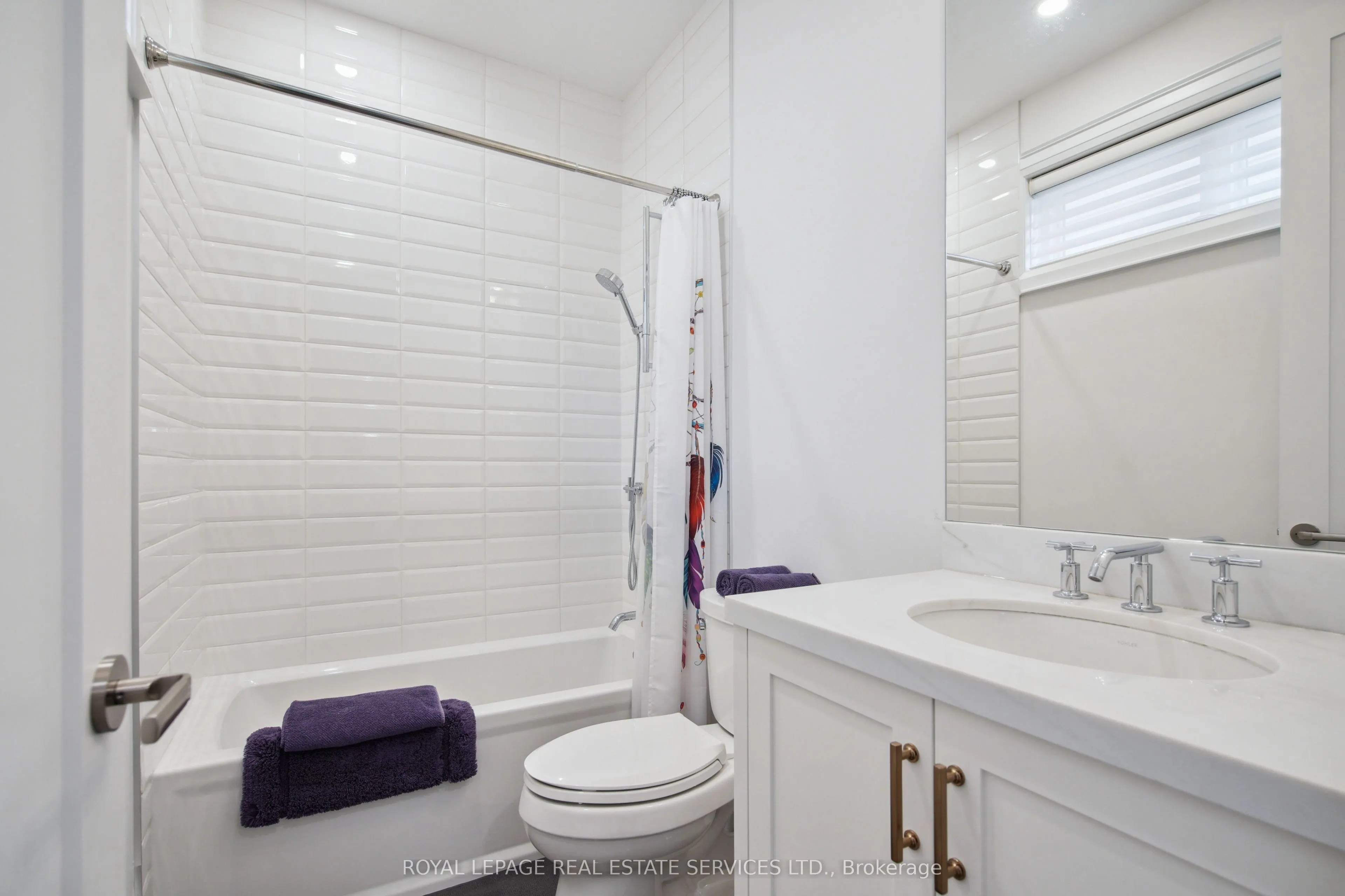 336 Robinson Street, #2