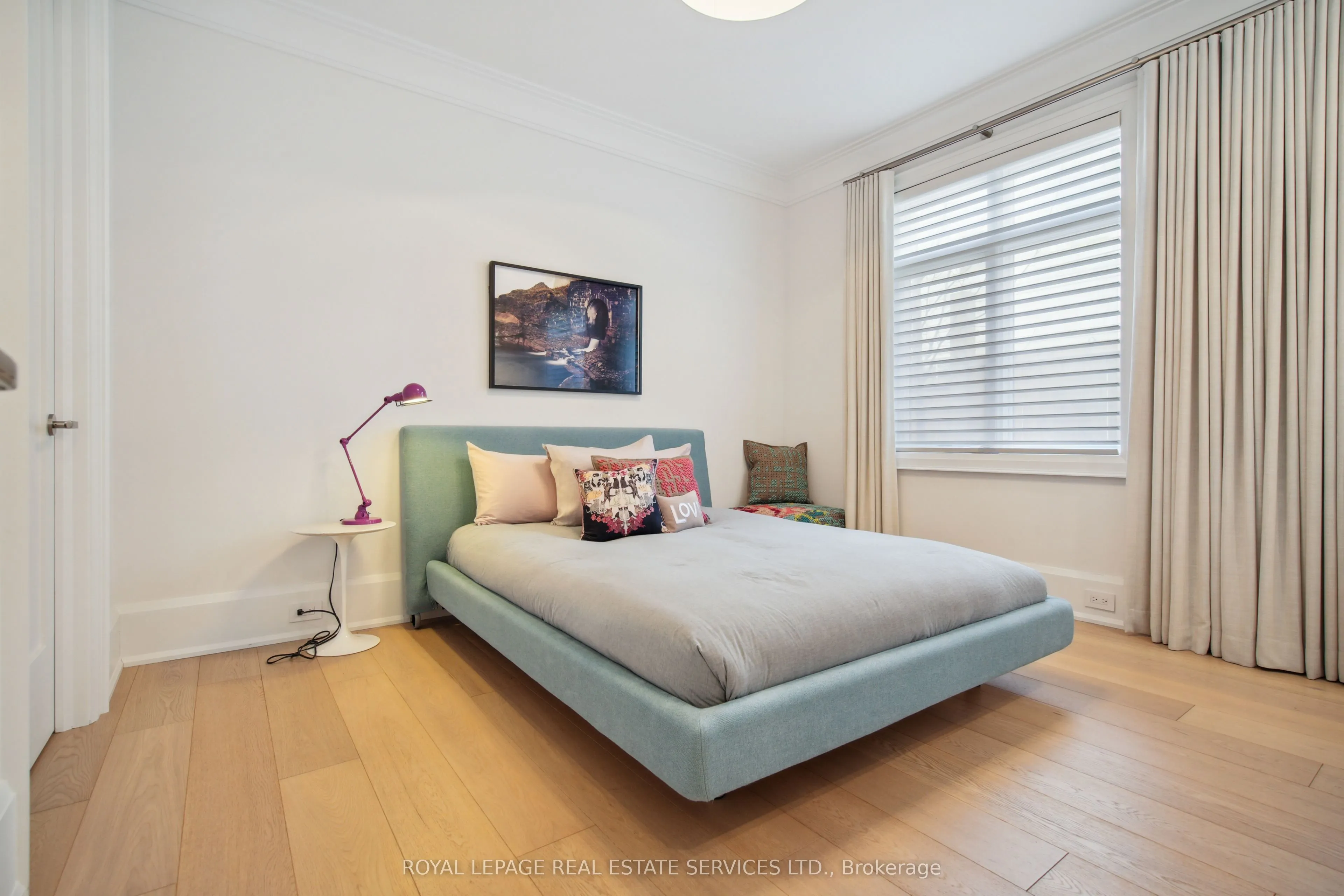 336 Robinson Street, #2