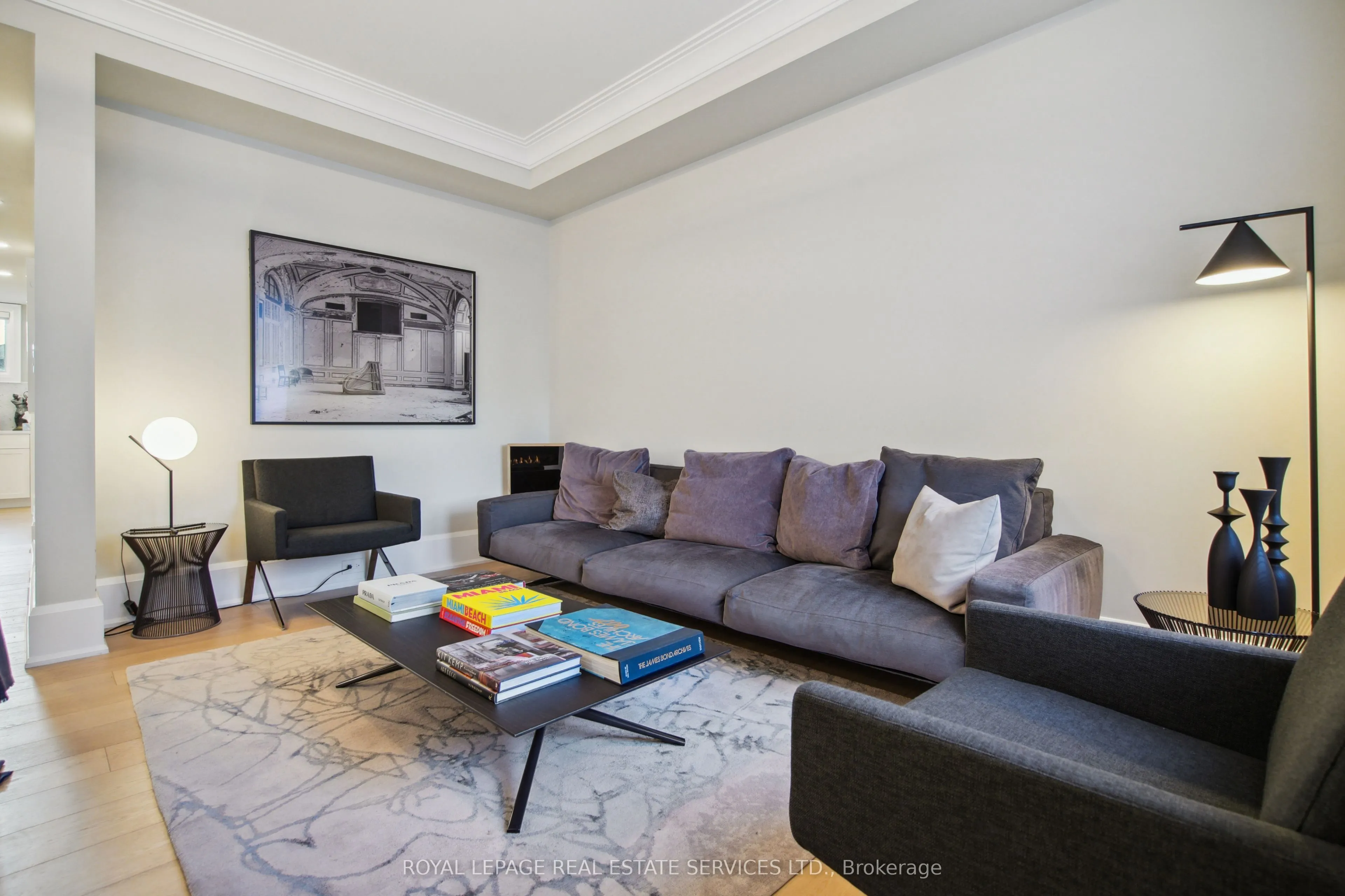 336 Robinson Street, #2