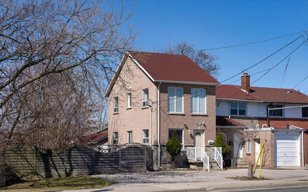 2338, 2338R, 2340, Keele Street