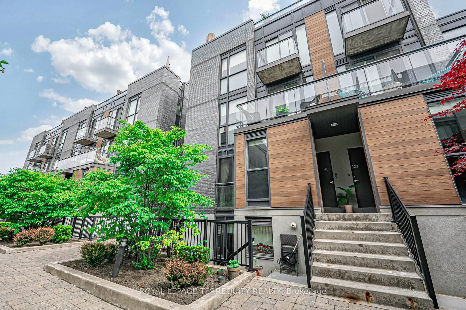 15 Sousa Mendes Street, #402