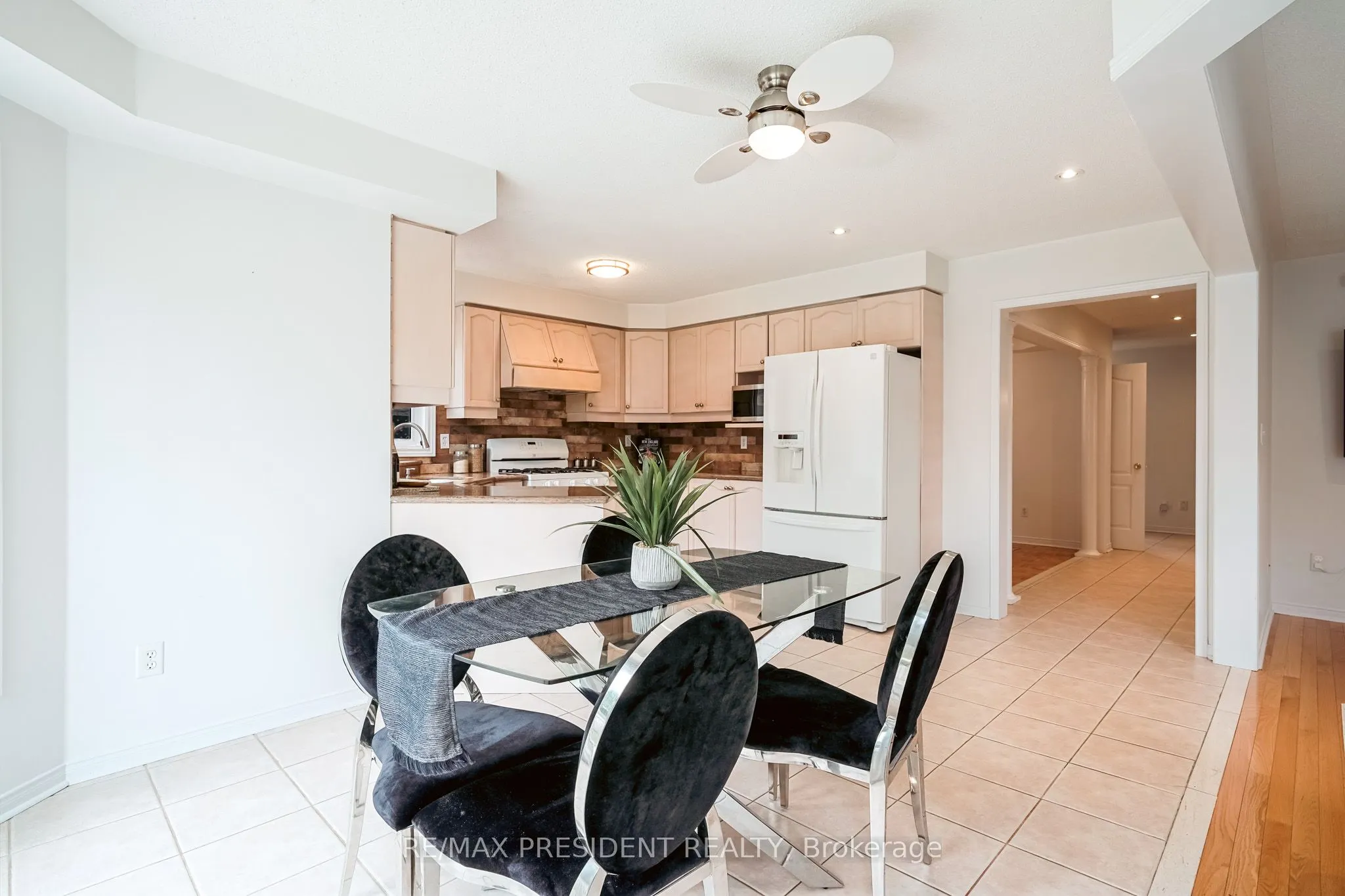 13 Tarquini Crescent