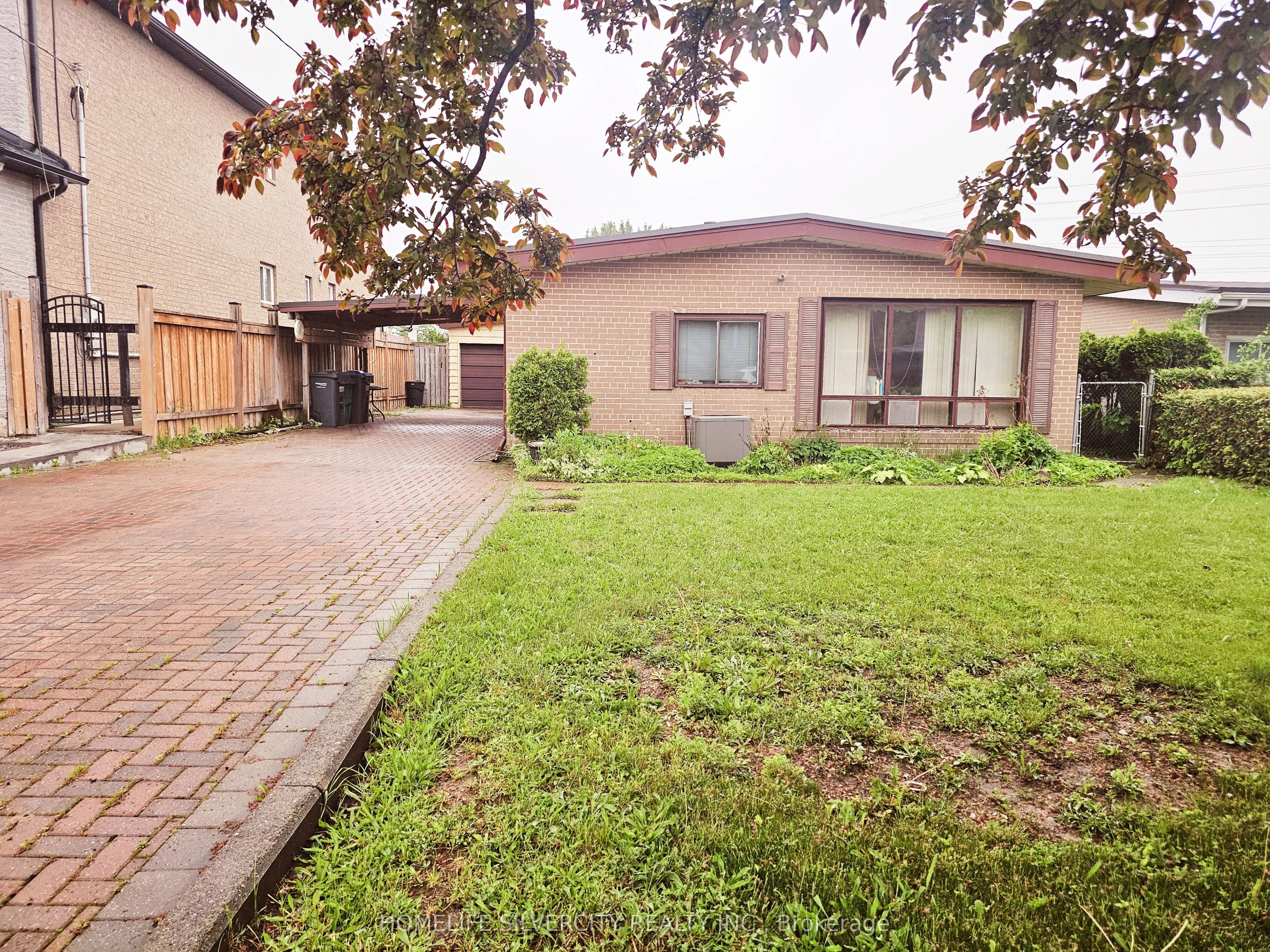 7496 Homeside Gardens