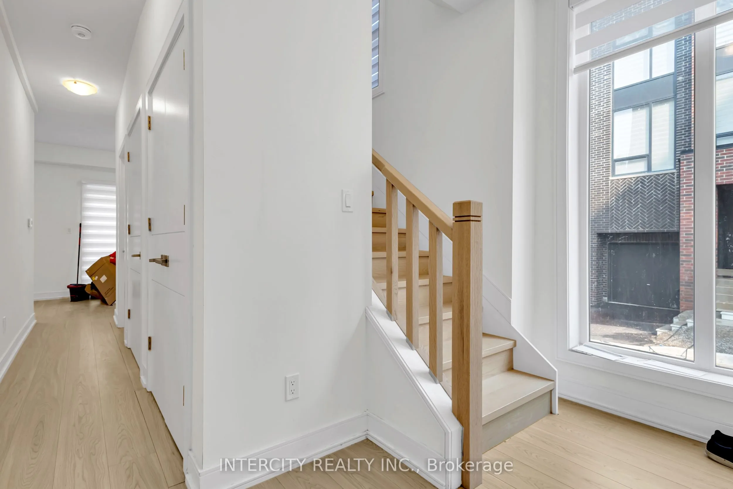 1 Taylor Court