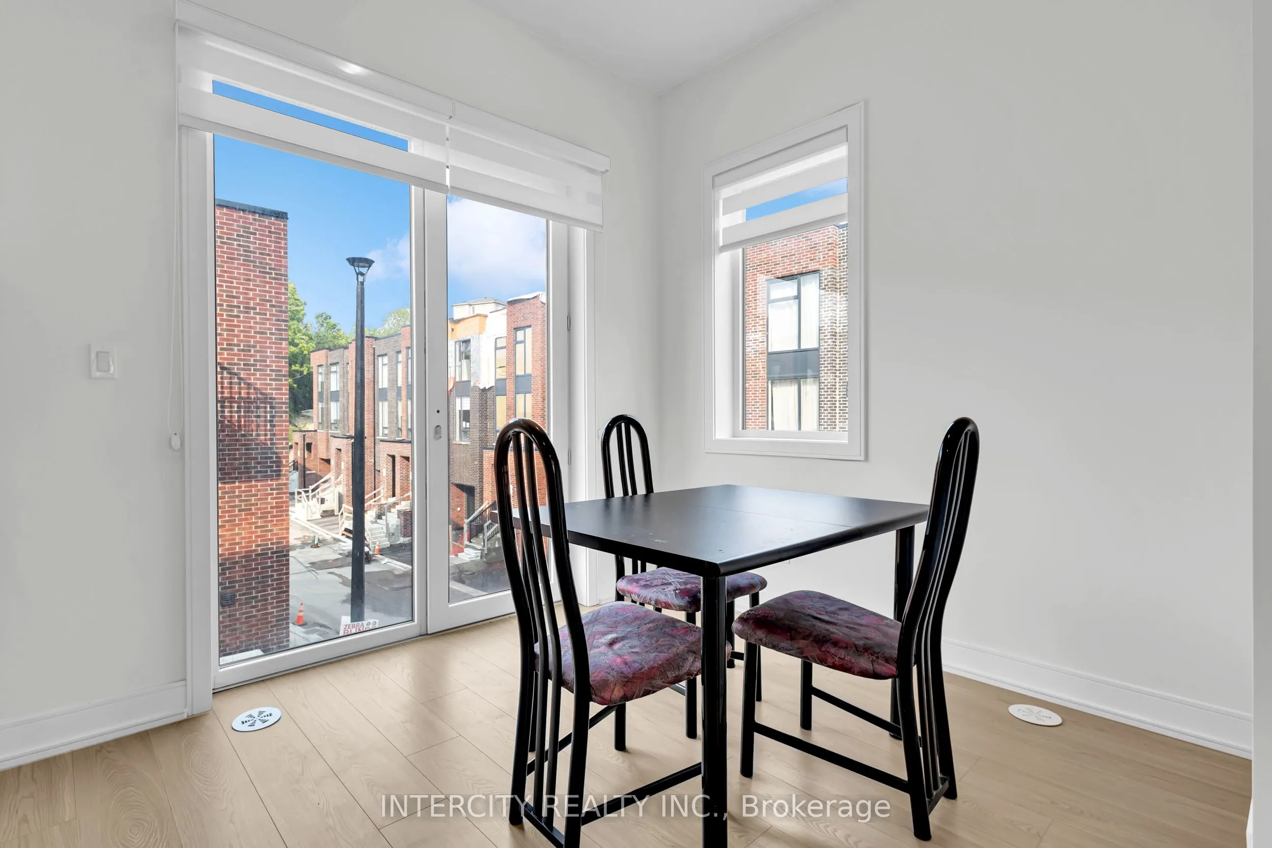 1 Taylor Court