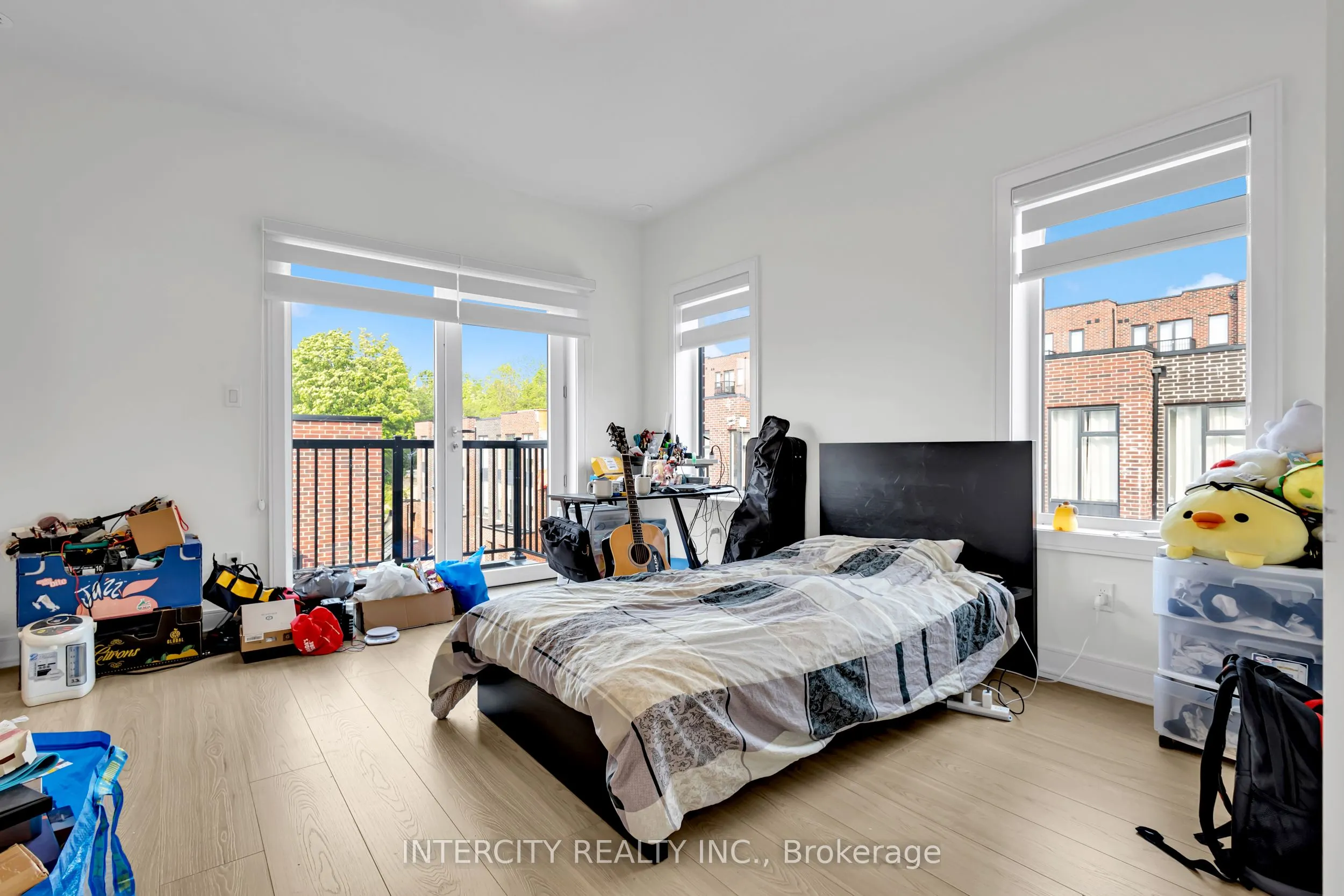 1 Taylor Court