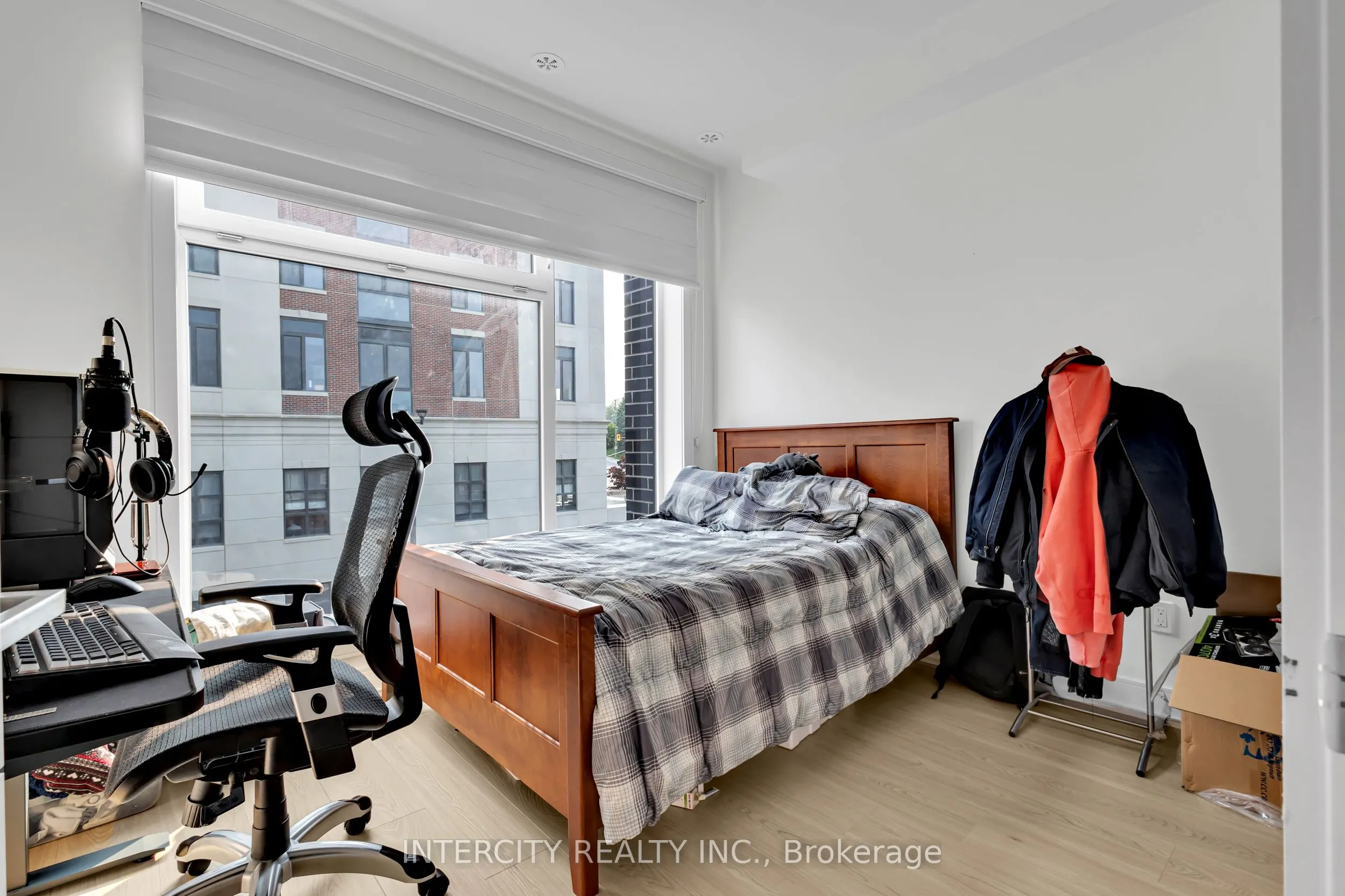 1 Taylor Court