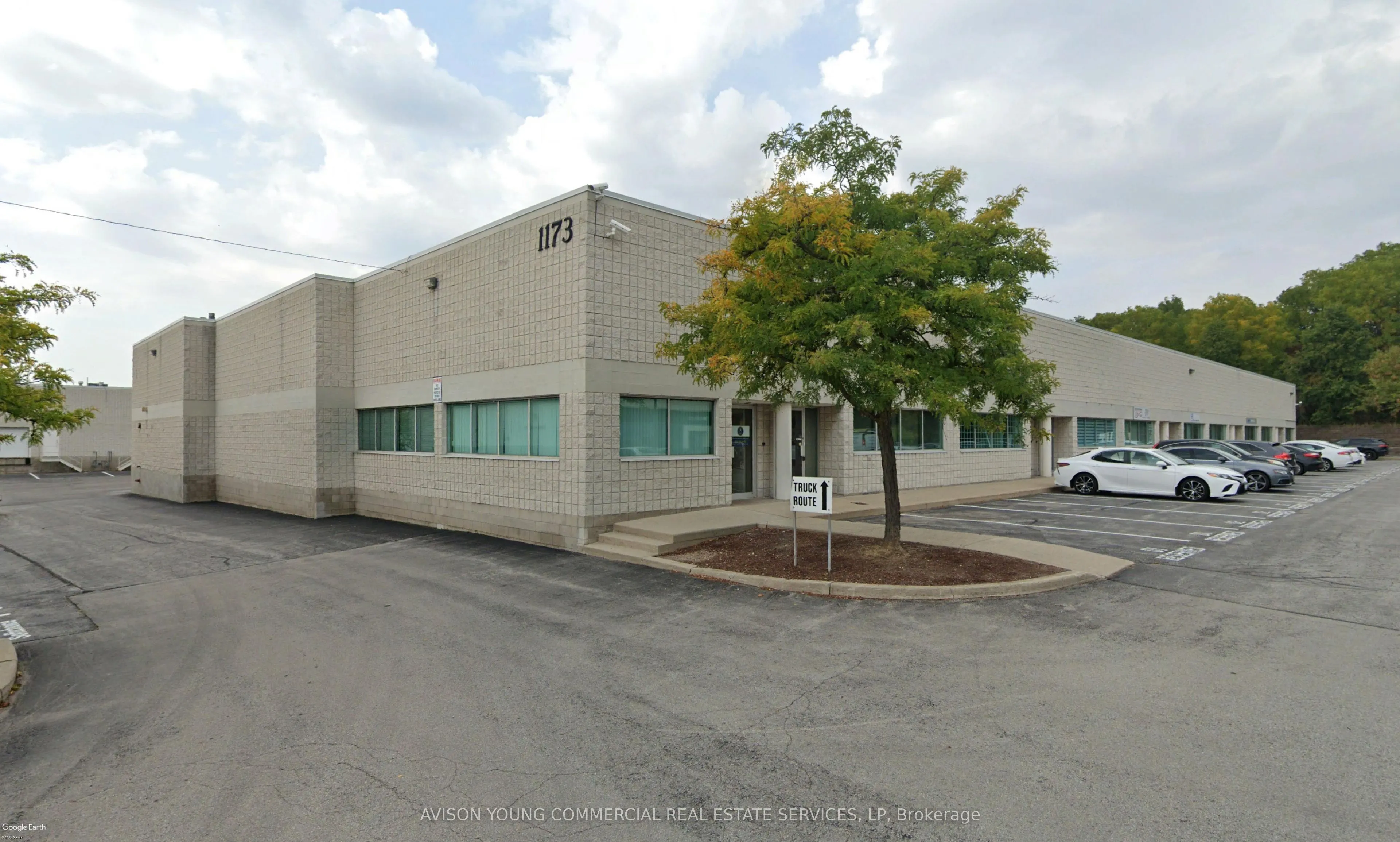1173 North Service Road W, #D5